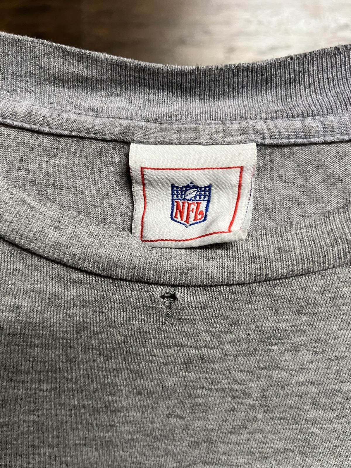 NFL Vintage Buccaneers Super Bowl Champs T-shirt XXXVII -L Size US XXL / EU 58 / 5 - 2 Thumbnail