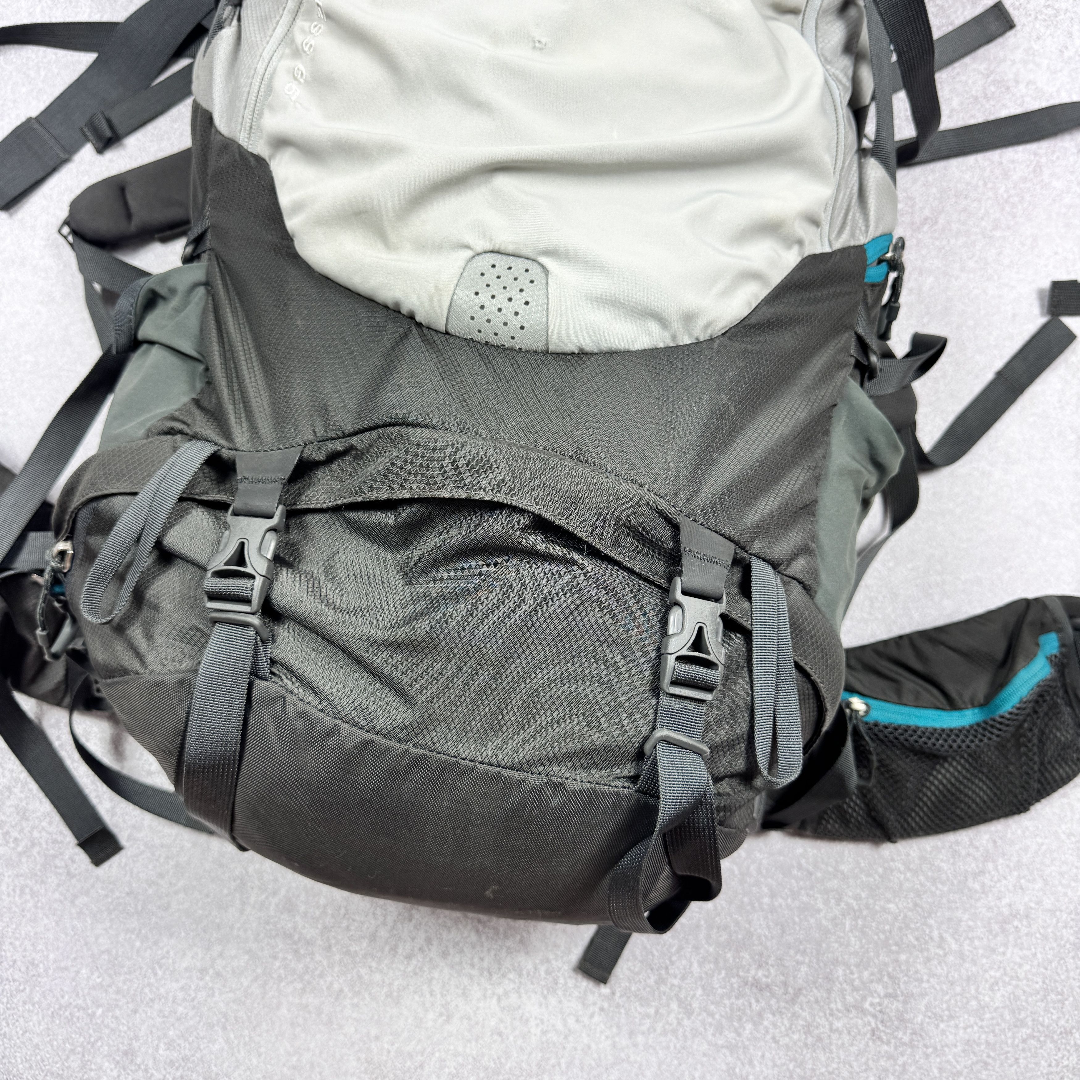 The North Face The North Face Conness 65 Hikking Backpack Gray Blue Size ONE SIZE - 6 Thumbnail