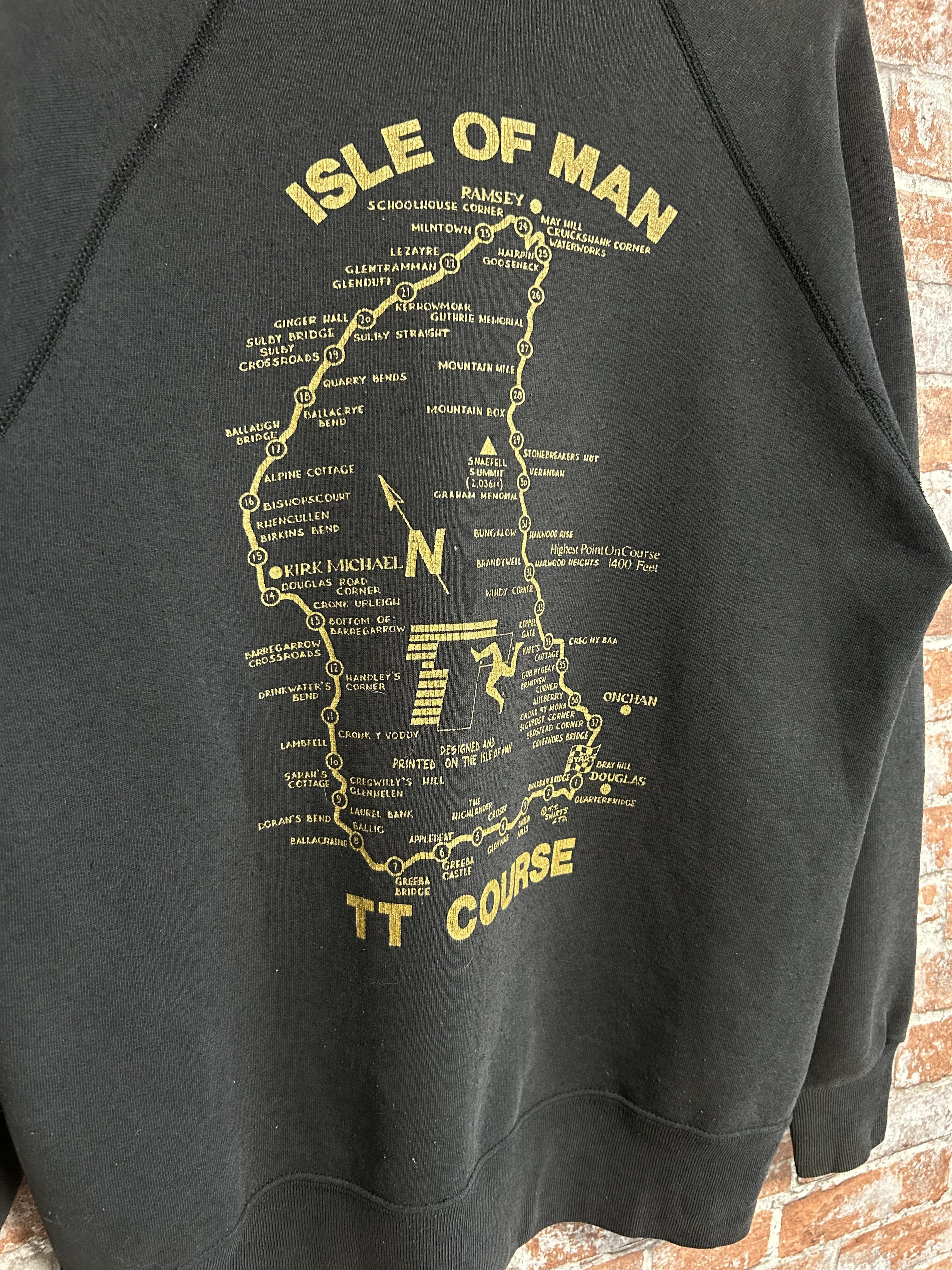 Vintage Vintage 1995 Isle of Man TT Motorcycle Sweatshirt Size US L / EU 52-54 / 3 - 6 Thumbnail