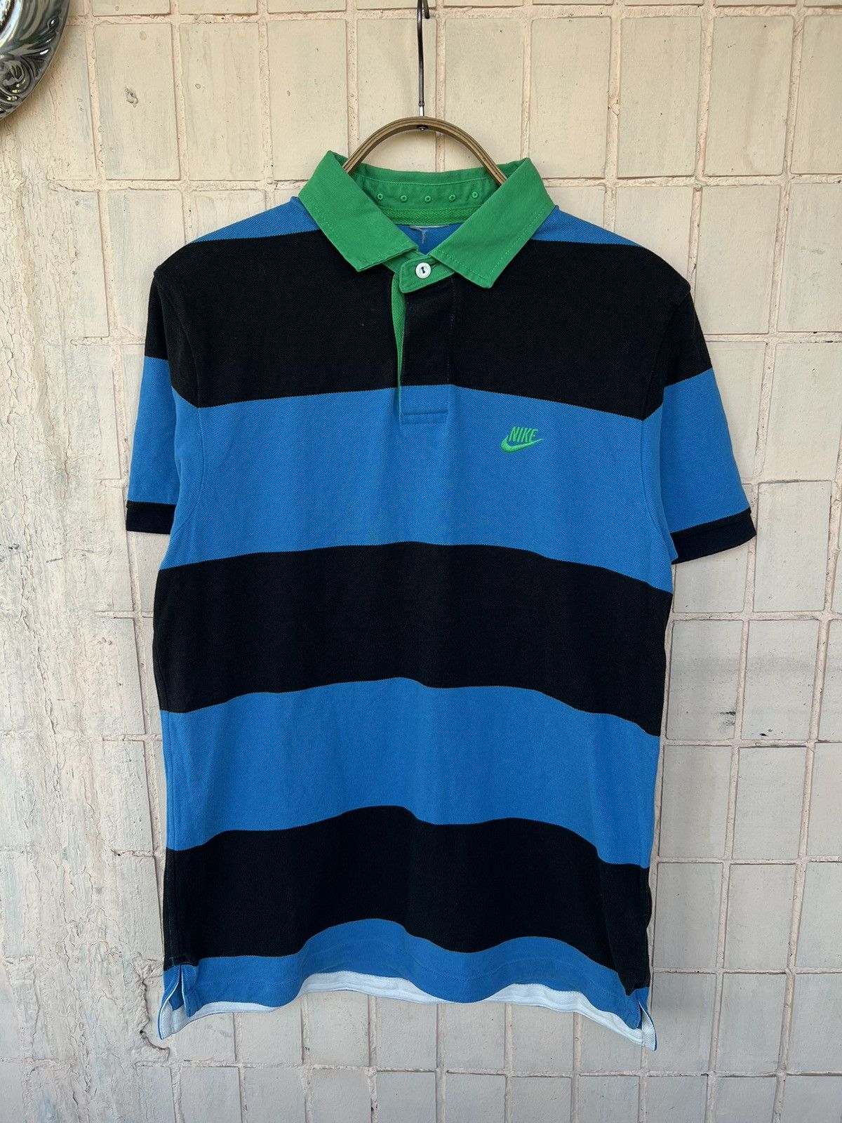 Nike Vintage Nike Polo 80 Shirt Y2K Swoosh Retro 90s Size US S / EU 44-46 / 1 - 2 Thumbnail