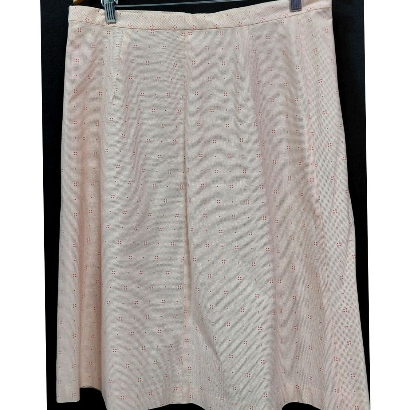 Calvin Klein Calvin Klein Skirt Womens 14 Pink Polka Dot Lightweight Women Size Size 36" / US 14 / IT 50 - 2 Thumbnail