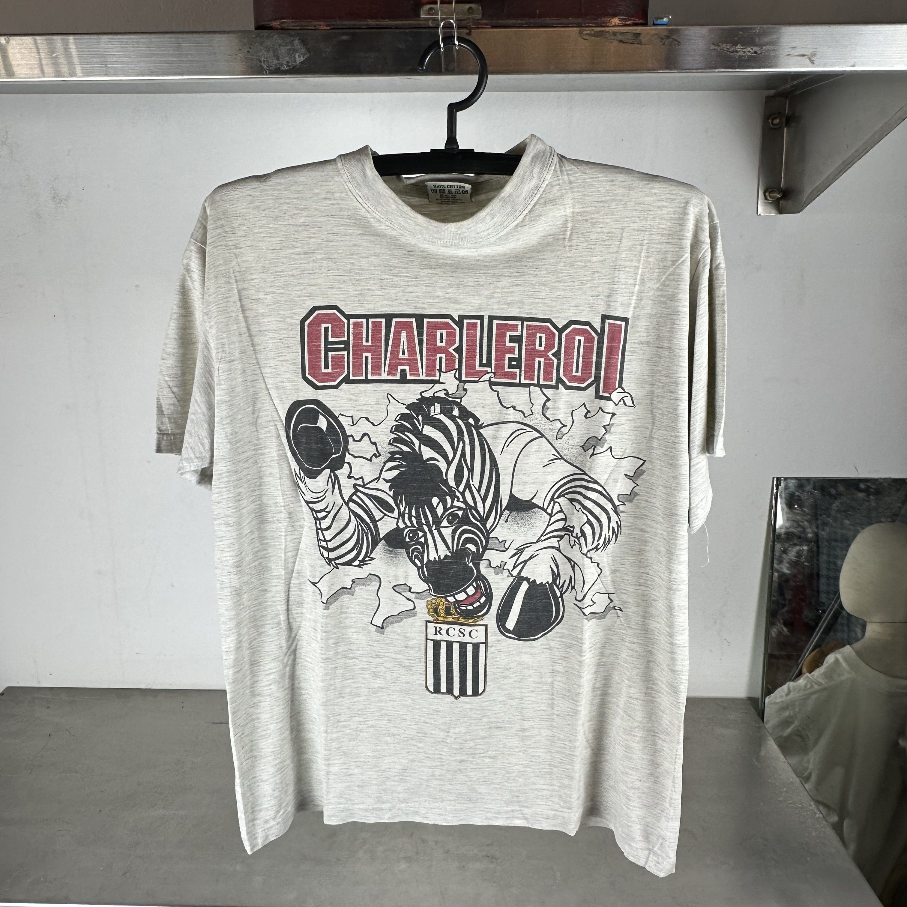 Vintage 90s Royal Charleroi SC Soccer Breakthrough Nutmeg T-shirt Size US M / EU 48-50 / 2 - 1 Thumbnail
