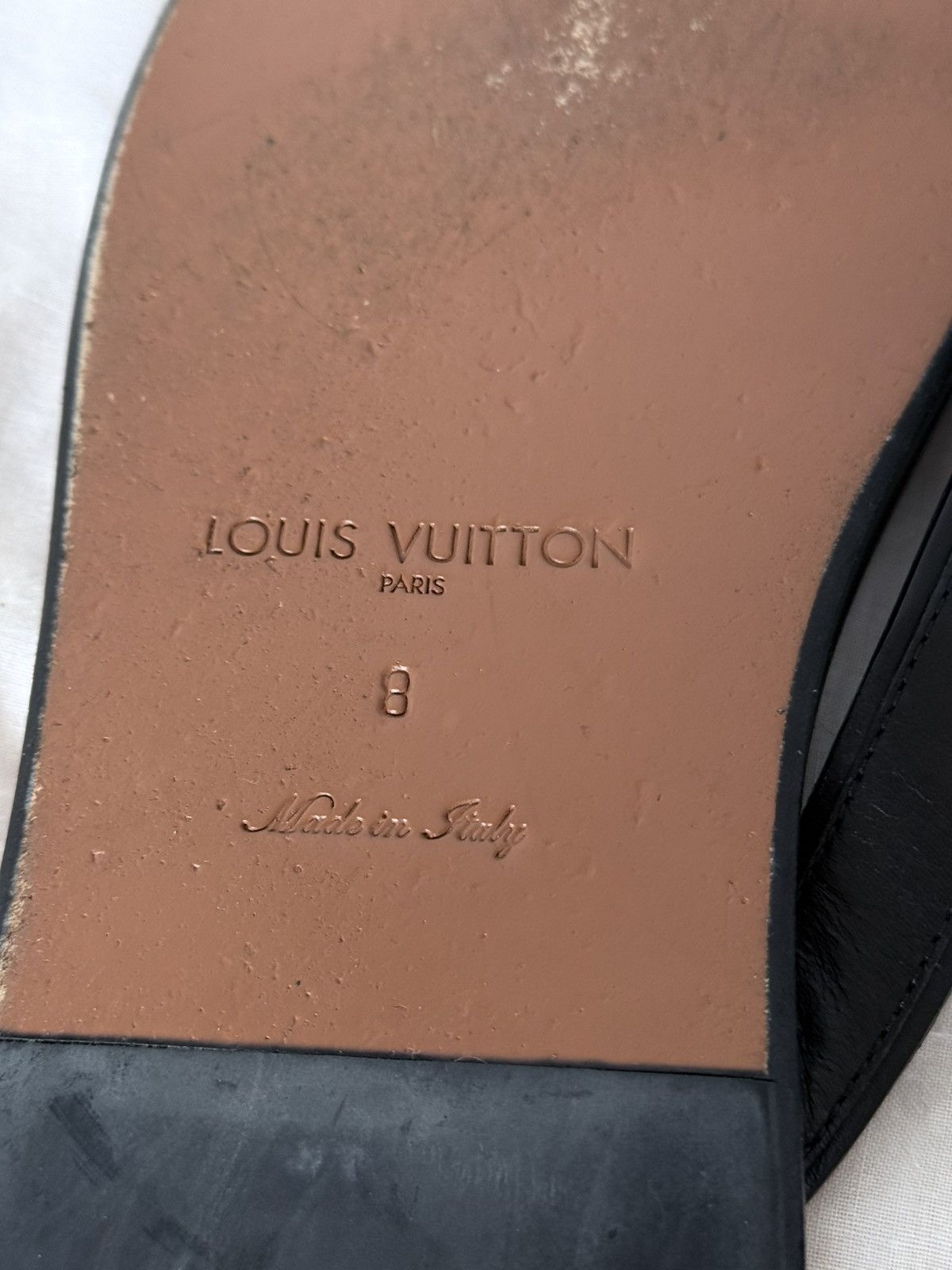 Designer × Louis Vuitton Louis Vuitton Black Leather Silver Buckle LV Flip Flops Size US 8 / EU 41 - 7 Thumbnail