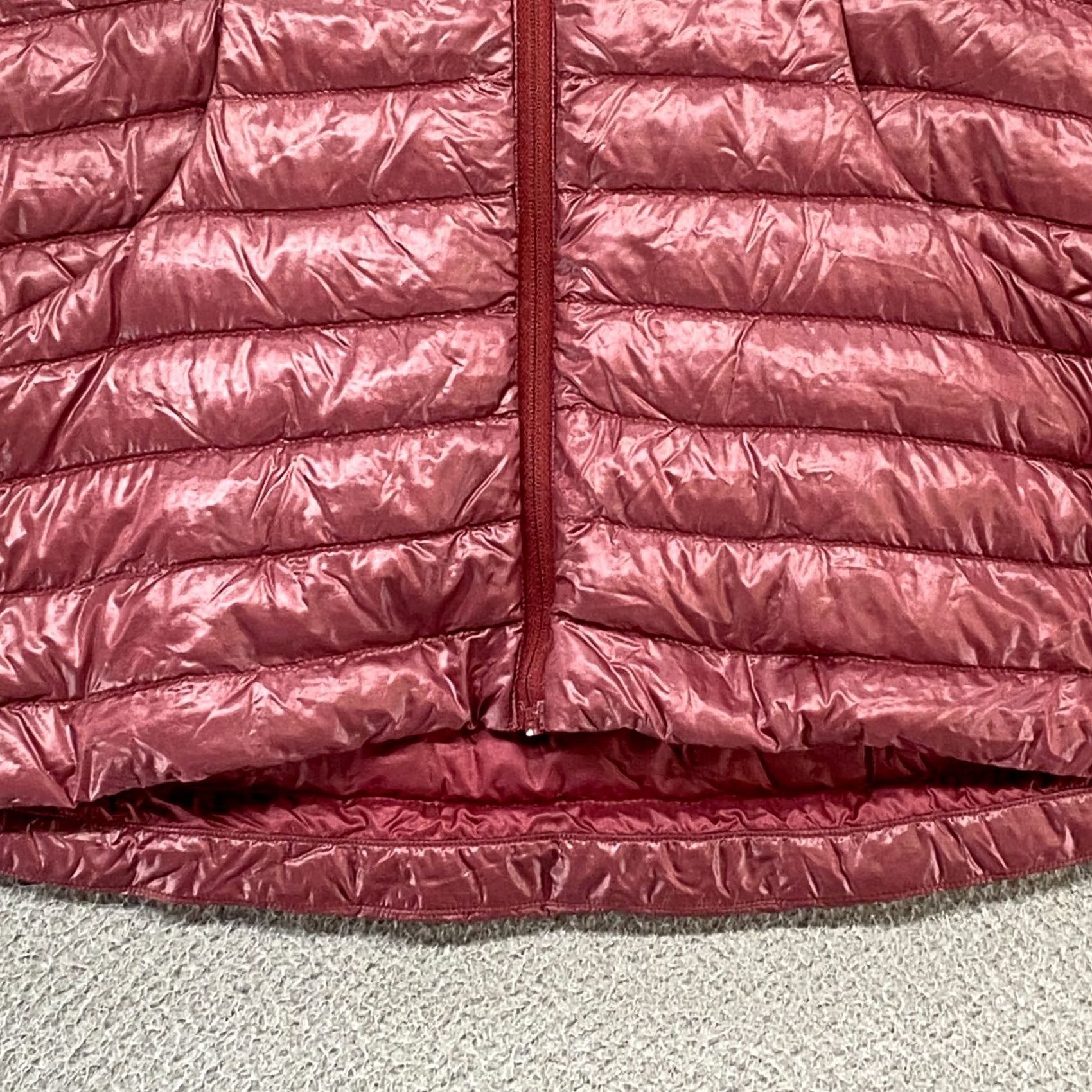 Lululemon Lululemon Puffer Jacket Womens 6 Pack It own Maroon Grey Goose Down Maroon Red Jacket Coat Down Packable Full Zip Hooded 6 Size M / US 6-8 / IT 42-44 - 3 Thumbnail