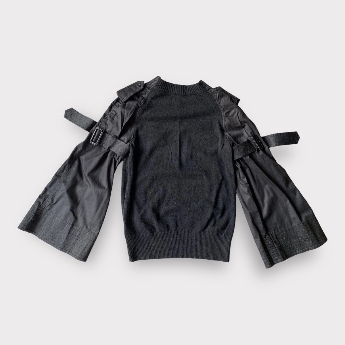 Sacai Pre Fall16 Hybrid Bondage Sleeve Sweater Size L / US 10 / IT 46 - 3 Thumbnail