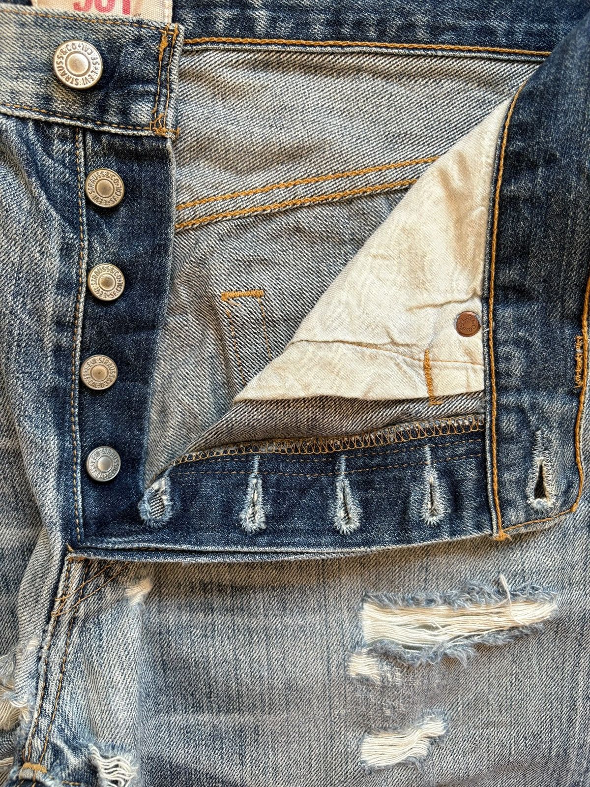 Levi's Vintage 90s Levis 501 Distressed Ripped Loose Jeans Size US 32 / EU 48 - 3 Thumbnail