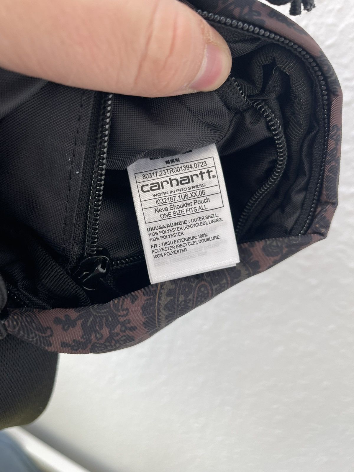 Carhartt Carhartt Neva Shoulder Pouch bag new!!! Size ONE SIZE - 4 Thumbnail