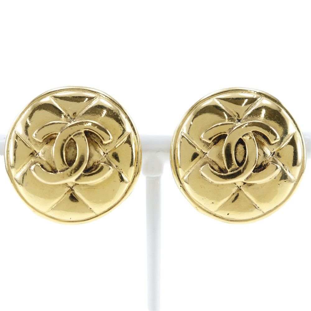 Chanel Chanel Vintage Round CC Clip-On Earrings Metal Size ONE SIZE - 1 Thumbnail