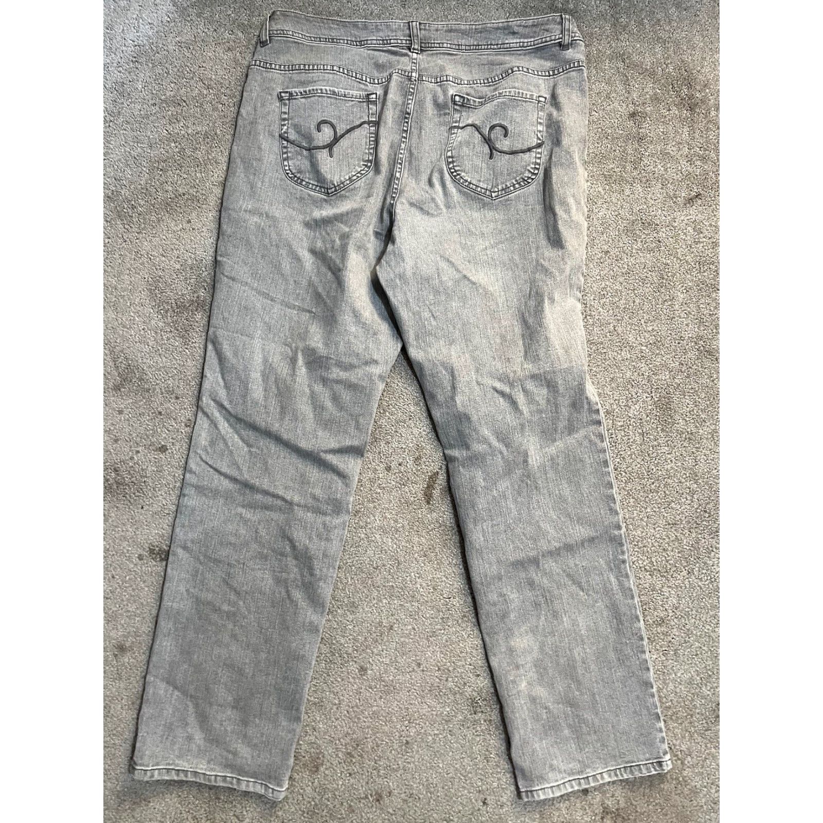 Vintage Chico’s Jeans Women’s Gray Straight Leg 3 Regular Inseam 29 in Cotton Polyester Spandex Denim Zipper Button Stretch Slimming Comfort Vintage No Size 26" / US 2 / IT 38 - 3 Thumbnail