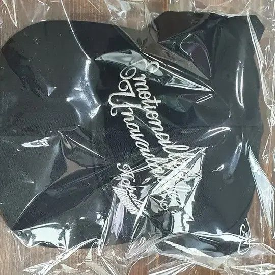 Emotionally Unavailable EMOTIONALLY UNAVAILABLE EU CAP Size ONE SIZE - 5 Thumbnail