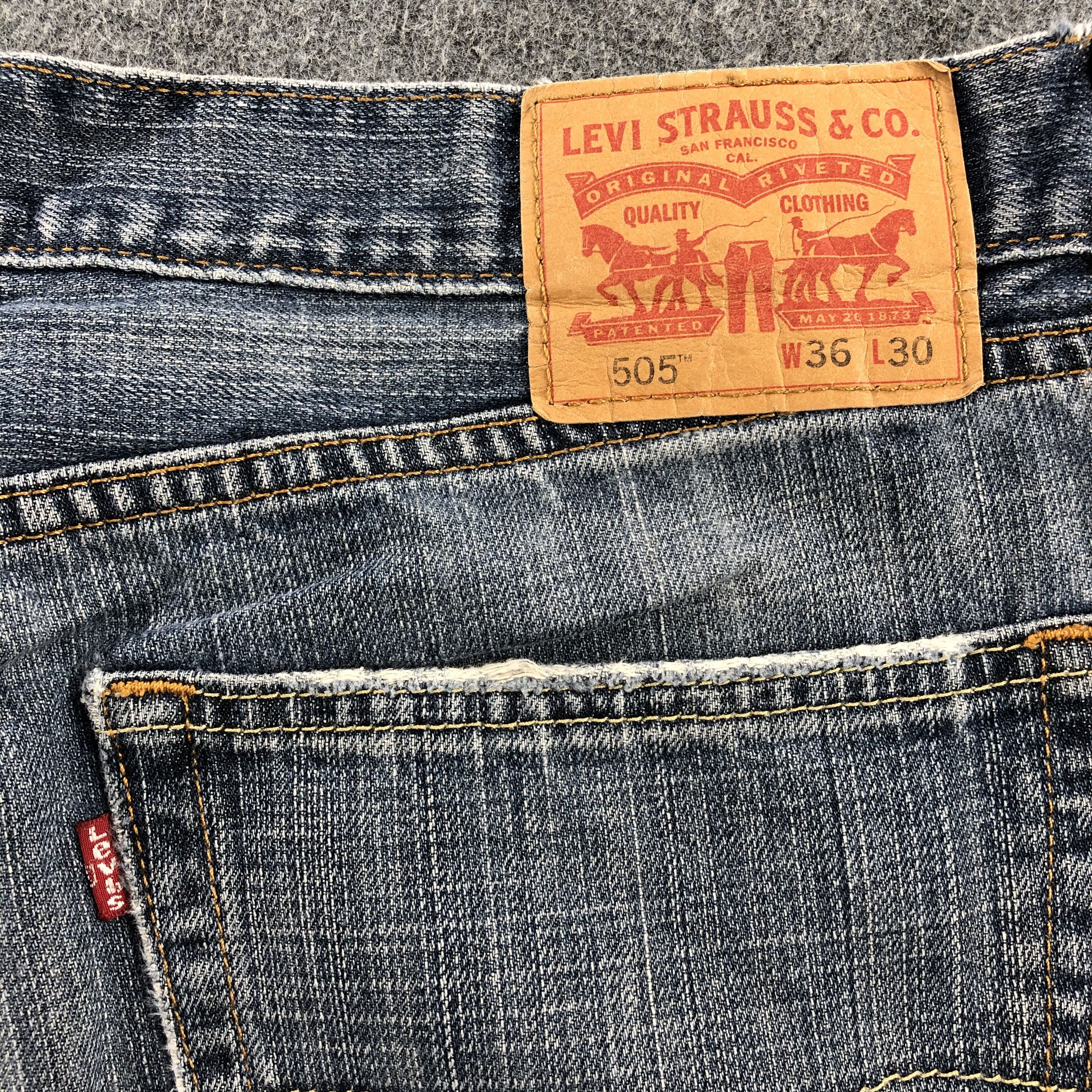 Levi's × Vintage Vintage Blue Wash Levis 505 Jeans-JM1754 Size US 39 - 6 Thumbnail