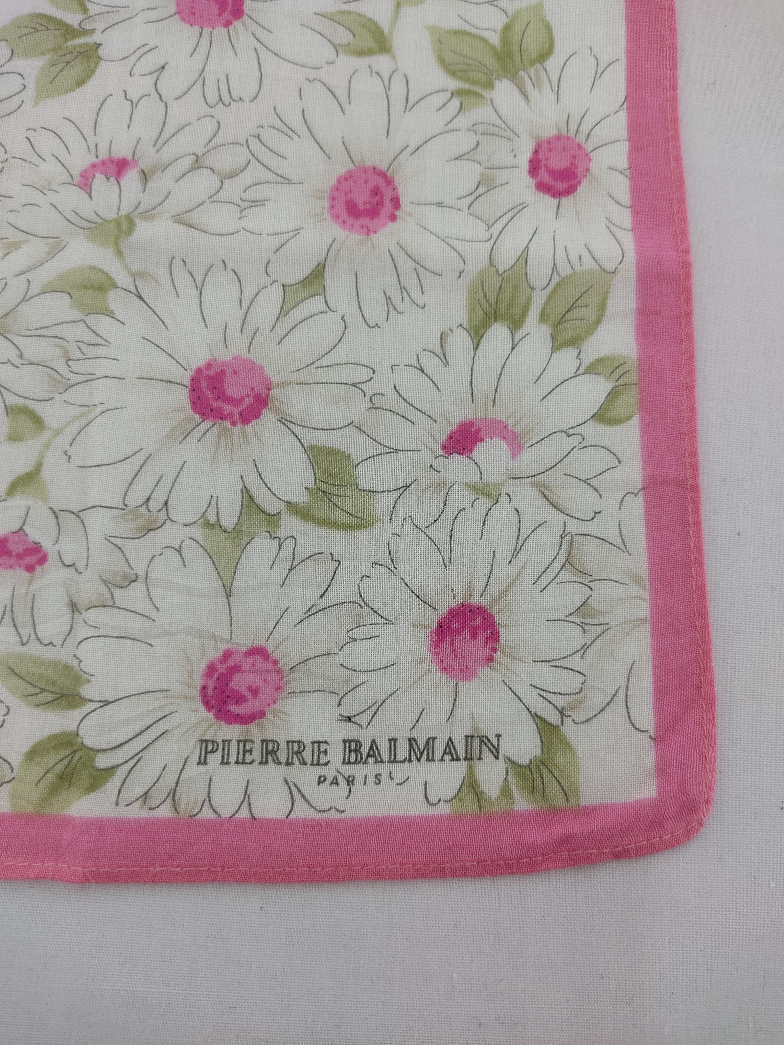 Pierre Balmain × Vintage Vintage Pierre Balmain Handkerchief / Neckwear / Bandana Size ONE SIZE - 4 Thumbnail