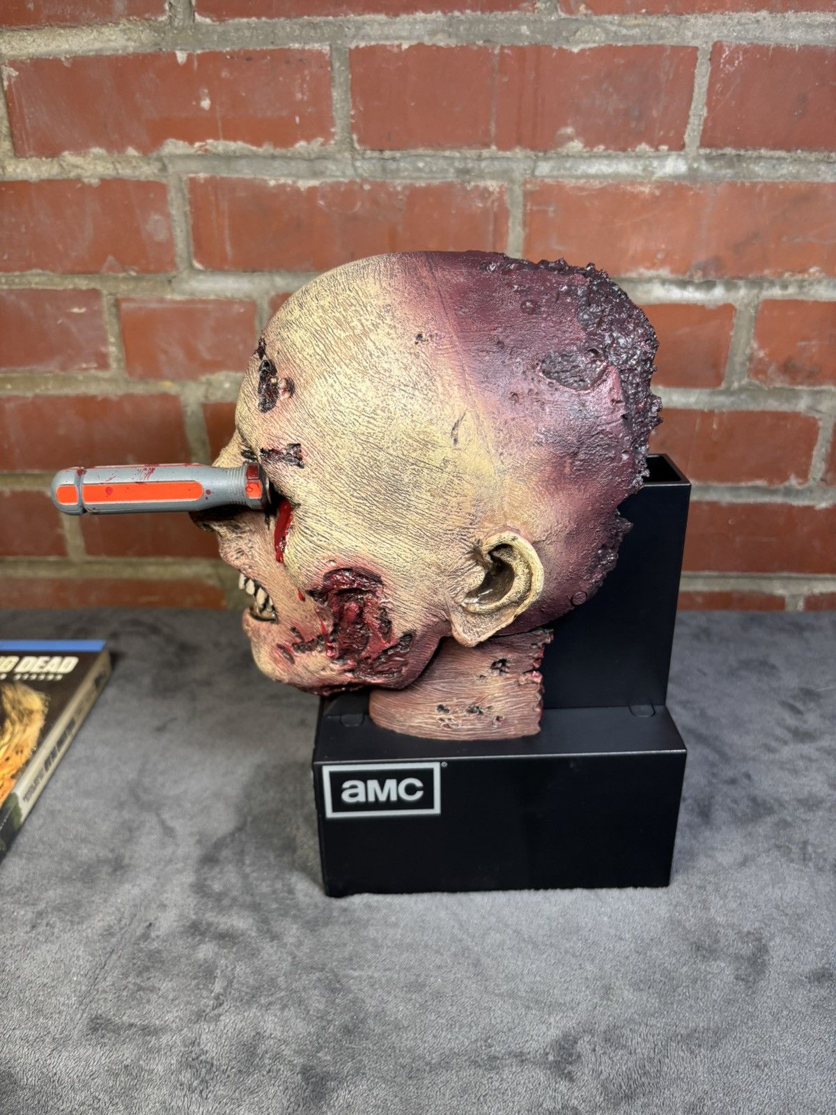 Other The Walking Dead Season 2 Disc Set CD, Zombie Head Display Size ONE SIZE - 5 Thumbnail