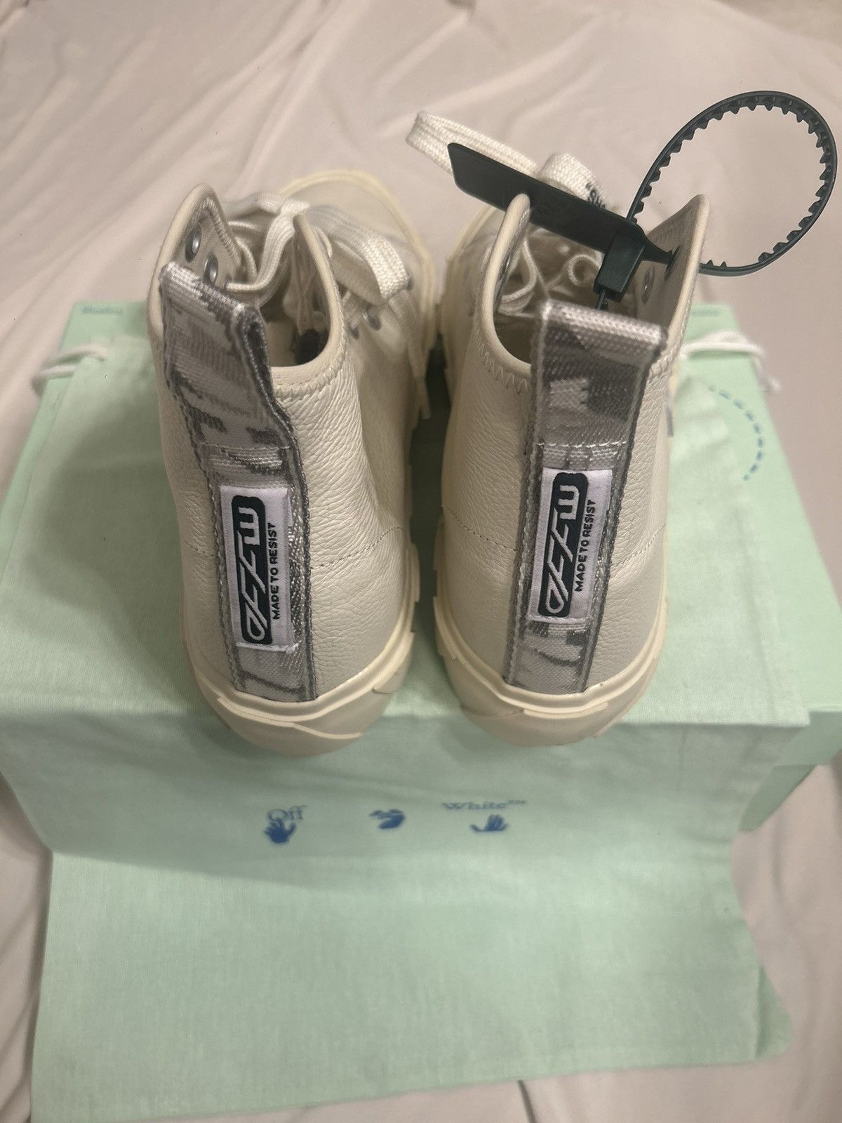 Off-White OFF WHITE MID TOP VULCANIZED CANVAS Size US 8 / EU 41 - 4 Thumbnail
