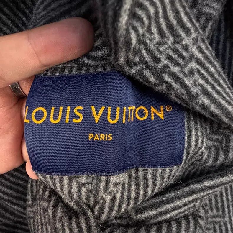 Louis Vuitton Louis Vuitton FALL Reversible Stretch Logo Jersey Hooded W Size US S / EU 44-46 / 1 - 5 Thumbnail