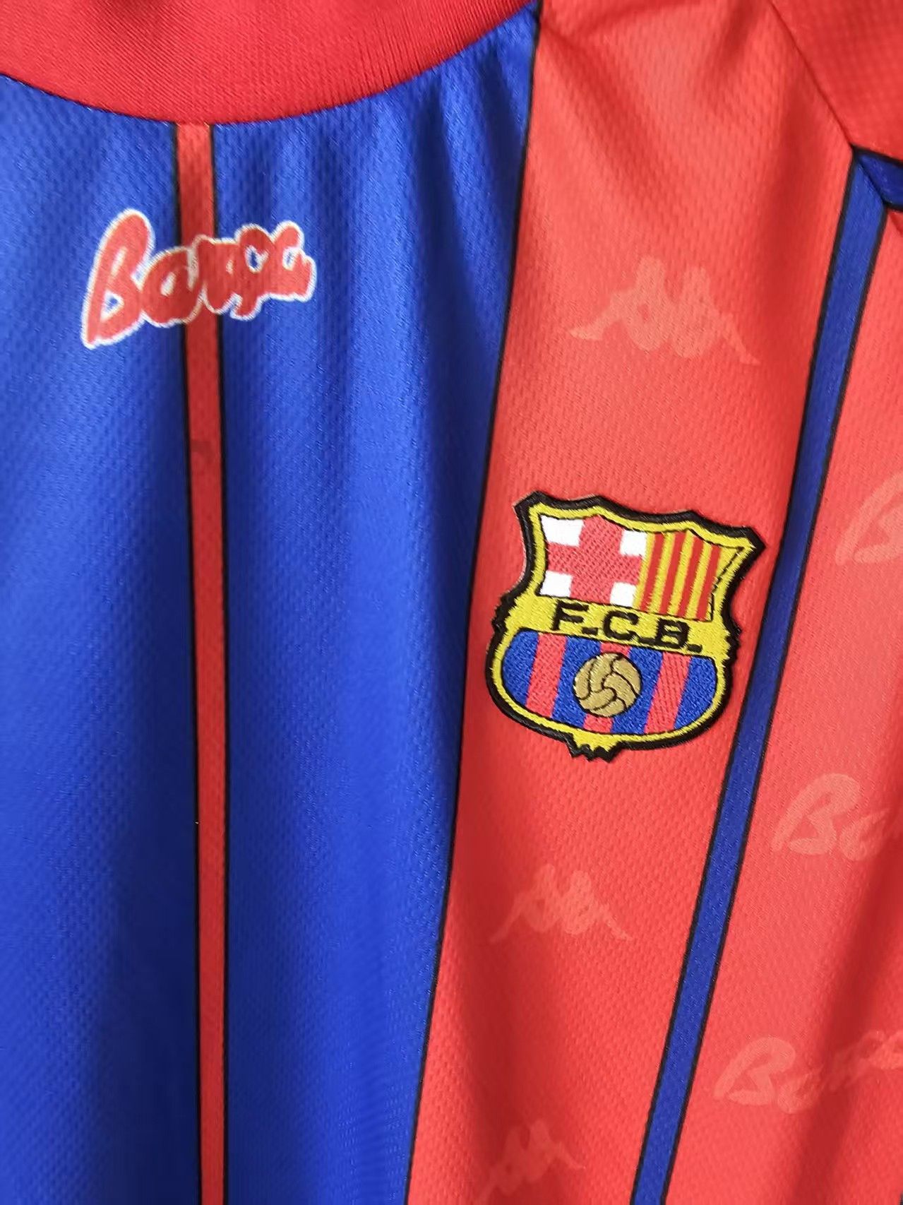 Other 1997 1998 Barcelona Jersey Size US S / EU 44-46 / 1 - 3 Thumbnail