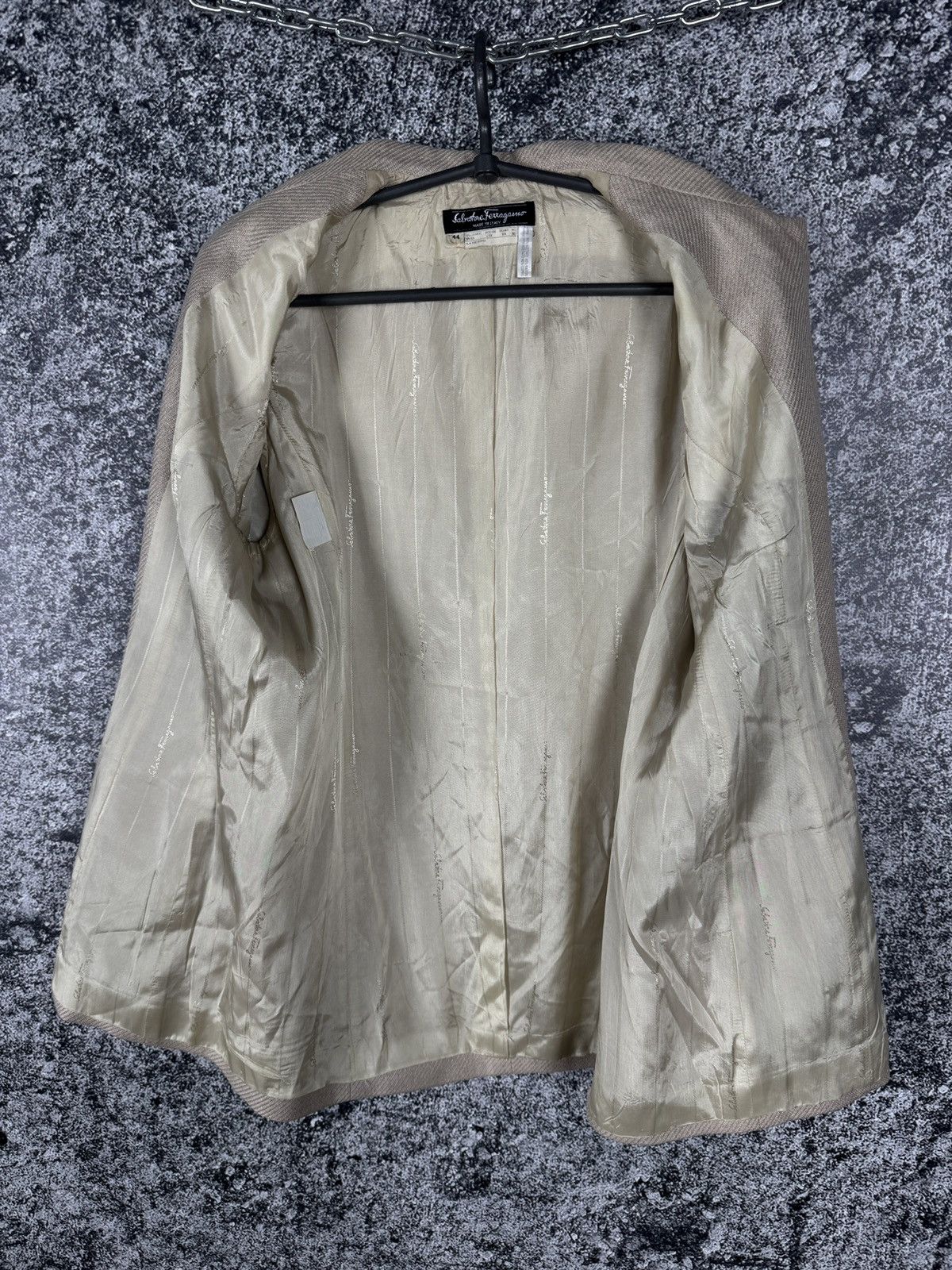 Salvatore Ferragamo Salvatore Ferragamo Vintage Blazer Jacket Cashemire/Silk 44 Size M / US 6-8 / IT 42-44 - 6 Thumbnail