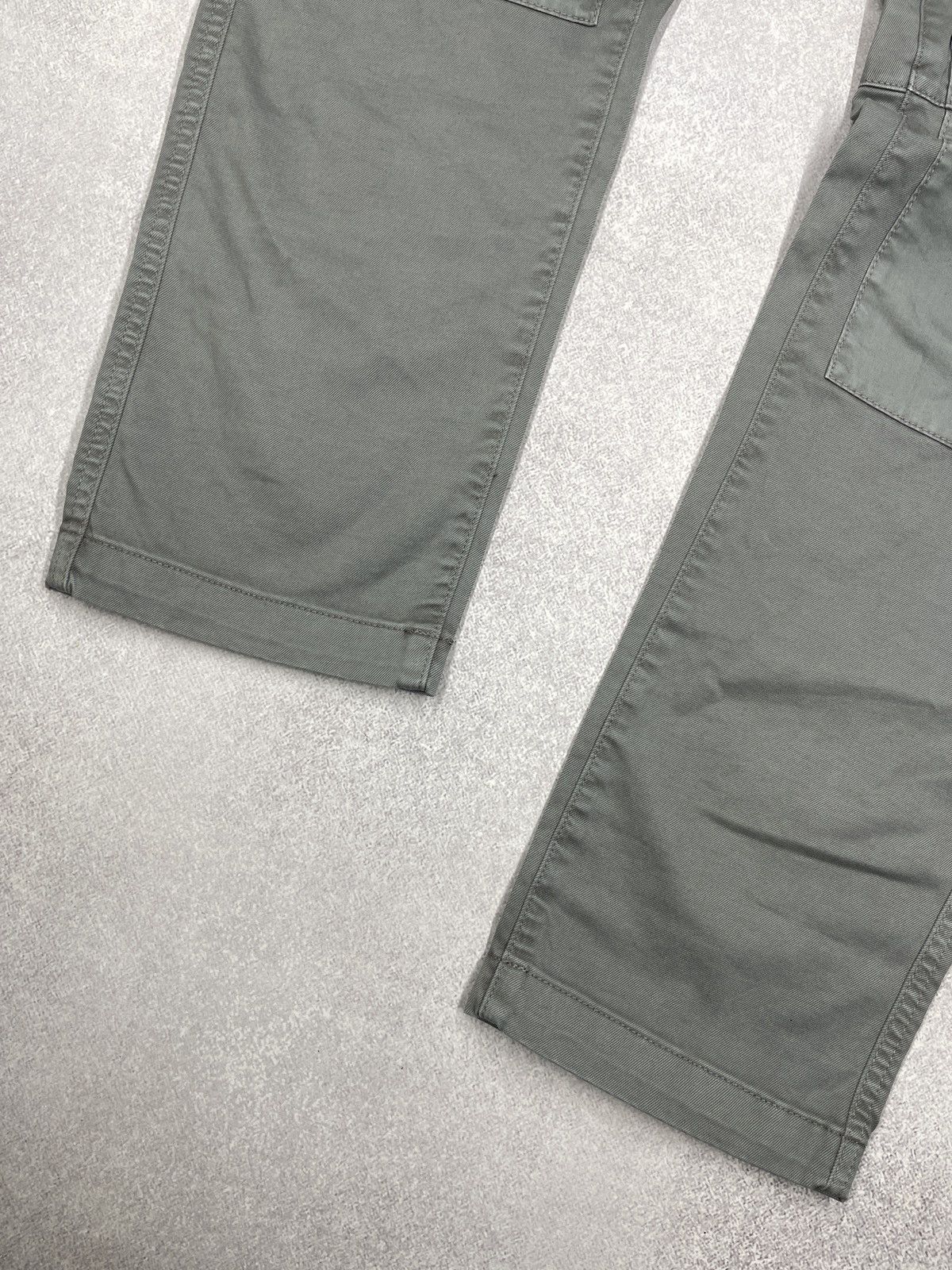 G-Star Mens G Star Raw Torrick Relaxed Cargo Pants Grey Multipocket Size US 32 / EU 48 - 11 Thumbnail