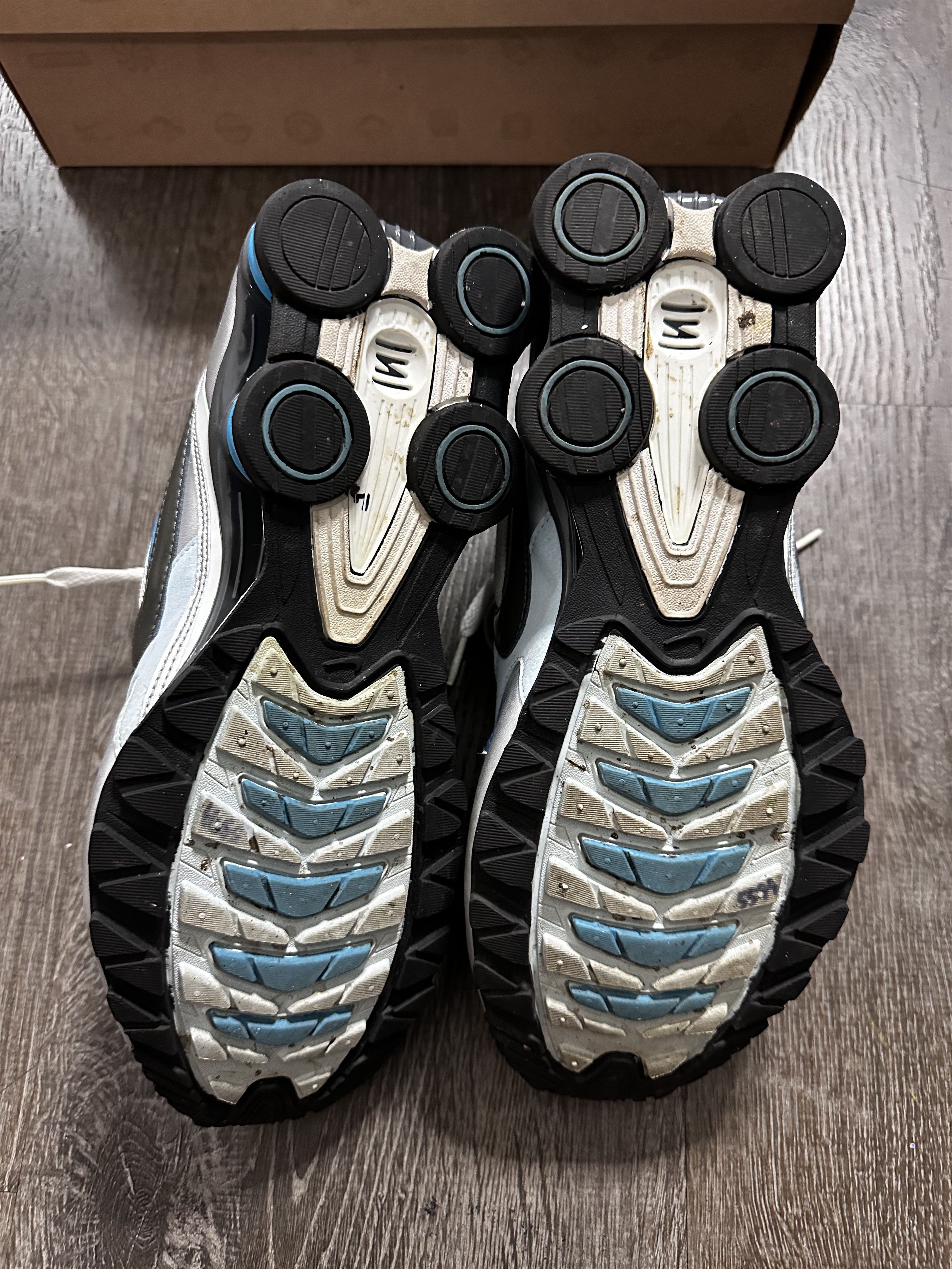 Nike Nike Shox Heritage Running Sneakers 2010 Sz. 9.5w/sz.8m Size US 8 / EU 41 - 4 Thumbnail