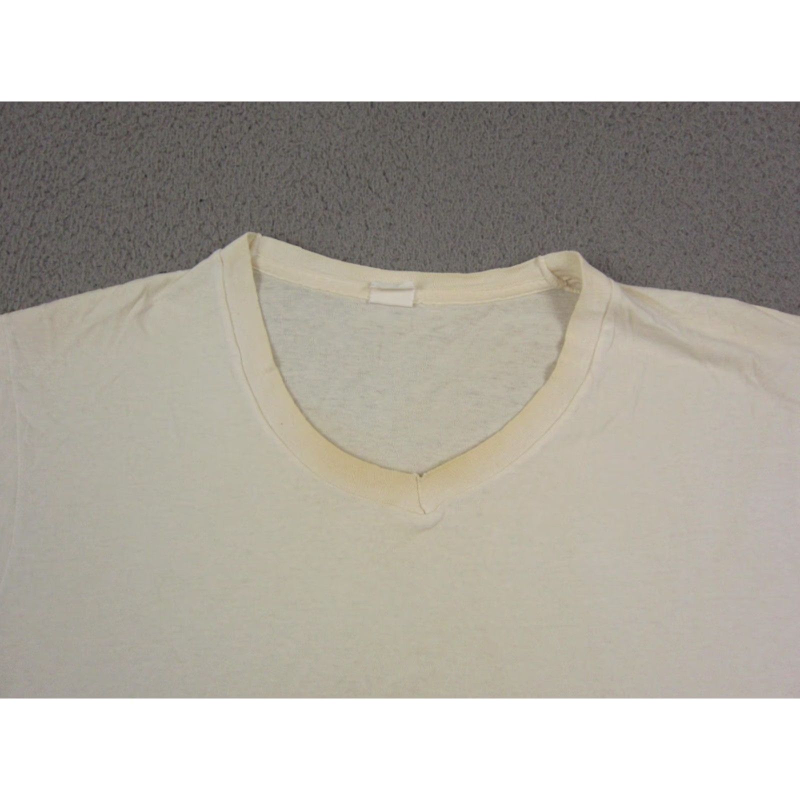 Fruit Of The Loom VINTAGE Fruit of the Loom Shirt Mens M White V-Neck Short Sleeve 80s 90s Size US M / EU 48-50 / 2 - 2 Thumbnail