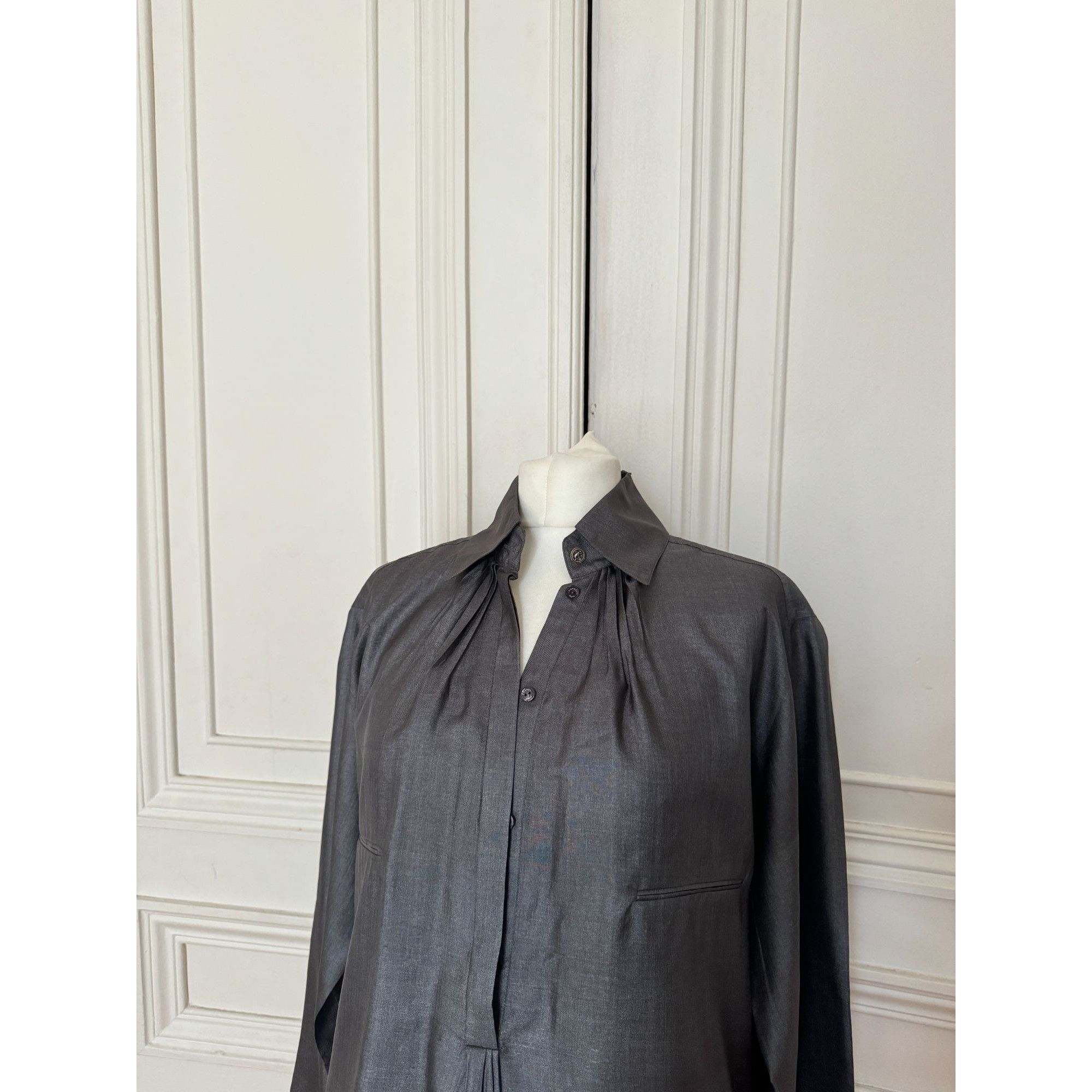 Chanel Grey Pleated Silk Blouse Size XS / US 0-2 / IT 36-38 - 2 Thumbnail