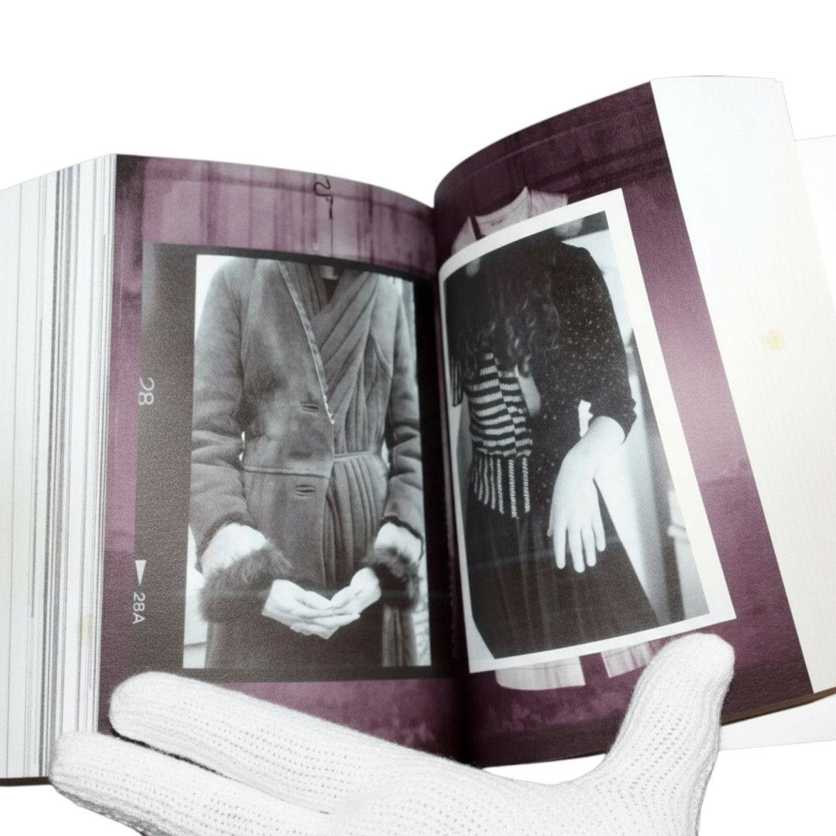 Maison Margiela Margiela 20th Anniversary Cream Magazine 2008 900-Page Book Size ONE SIZE - 17 Thumbnail