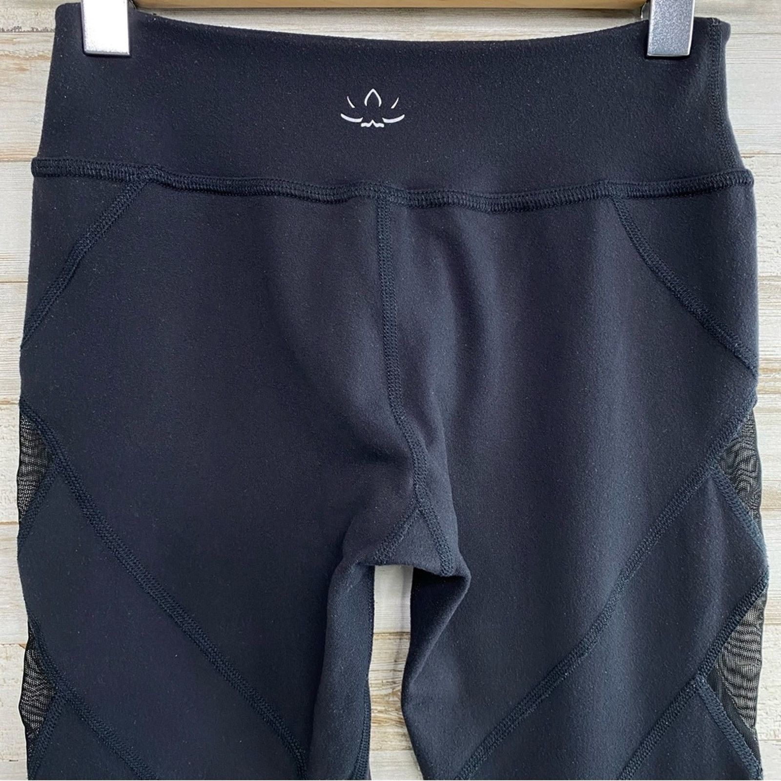 Beyond Yoga Beyond Yoga Limited Edition Diamond Mesh Leggings Black S Size 27" / US 4 / IT 40 - 11 Thumbnail