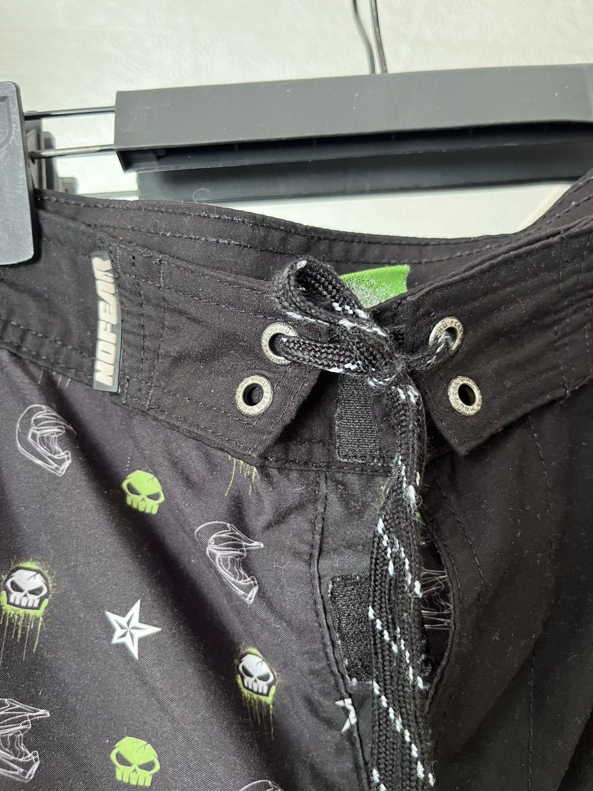 No Fear 🩸RARE🩸No Fear 00s Vintage Big Logo Board Shorts Size S Size US 30 / EU 46 - 6 Thumbnail