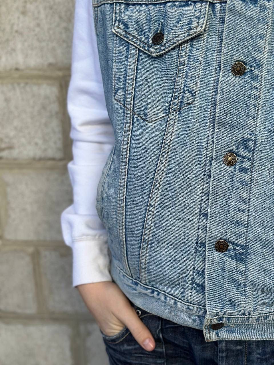 Levi's Vintage Clothing VTG 90s Levi’s Denim Vest Y2K Size L 00s USA Hype Trend USA Size US L / EU 52-54 / 3 - 4 Thumbnail