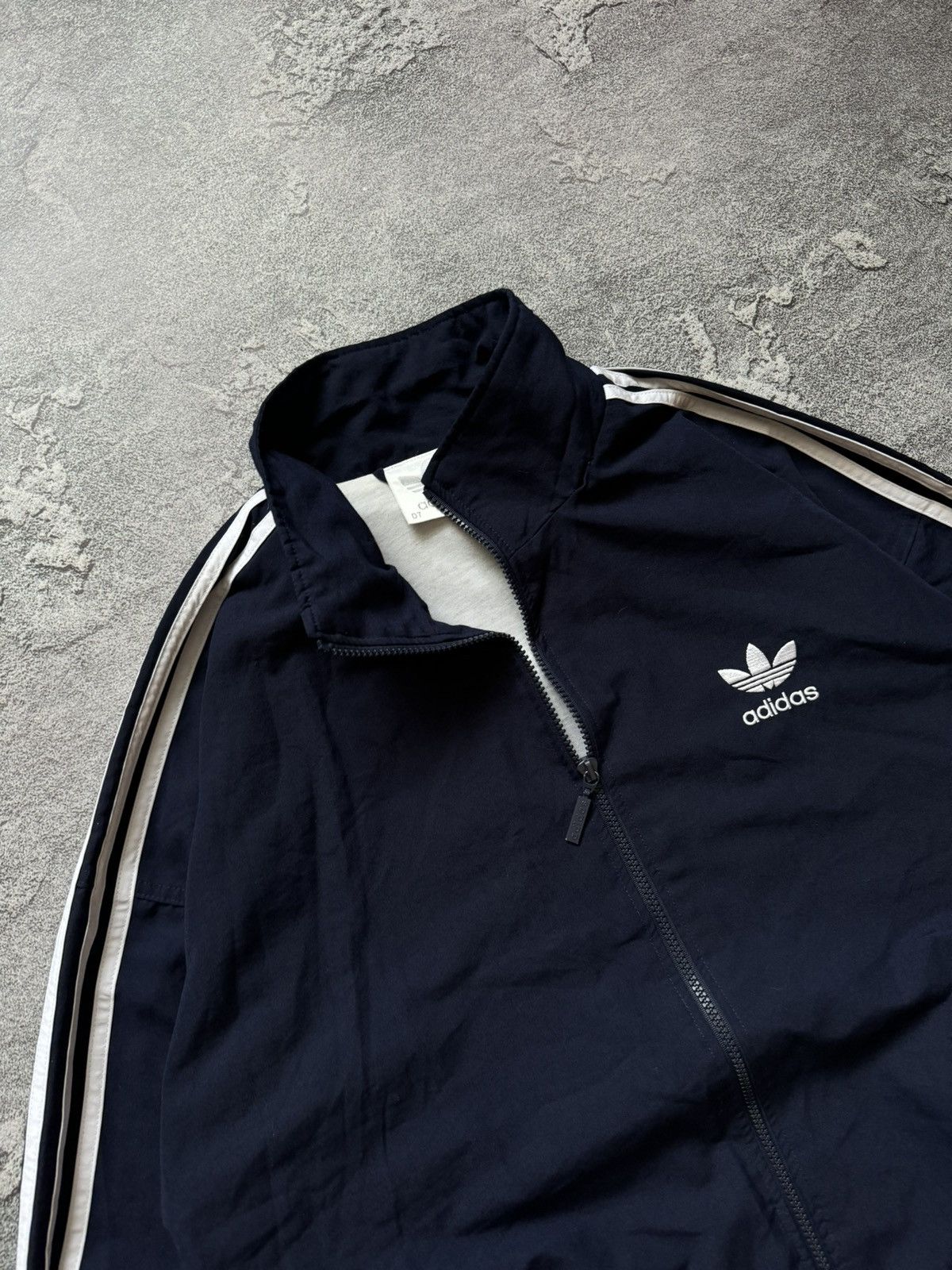 Adidas × Vintage Adidas L/XL vintage 3 stripes jacket zip bomber light Size US L / EU 52-54 / 3 - 2 Thumbnail
