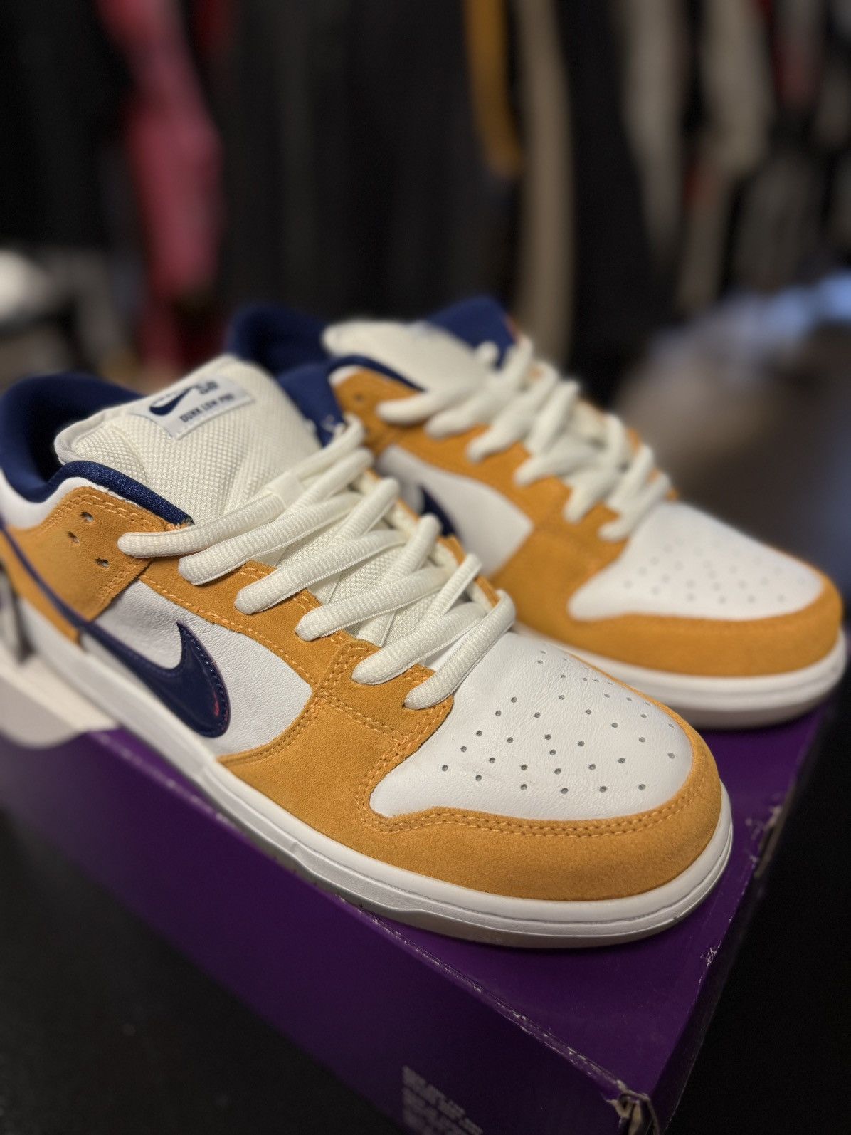 Nike Size 11 - Nike SB Dunk Low Laser Orange 2020 (BQ6817-800) Size US 11 / EU 44 - 2 Thumbnail