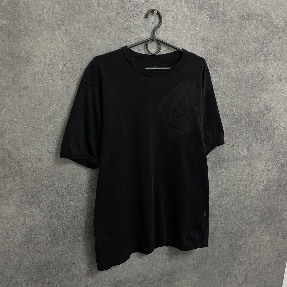 Vivienne Westwood Vivienne Westwood T-Shirt Big Orb Rare Retro Hype Y2K Size US L / EU 52-54 / 3 - 4 Thumbnail