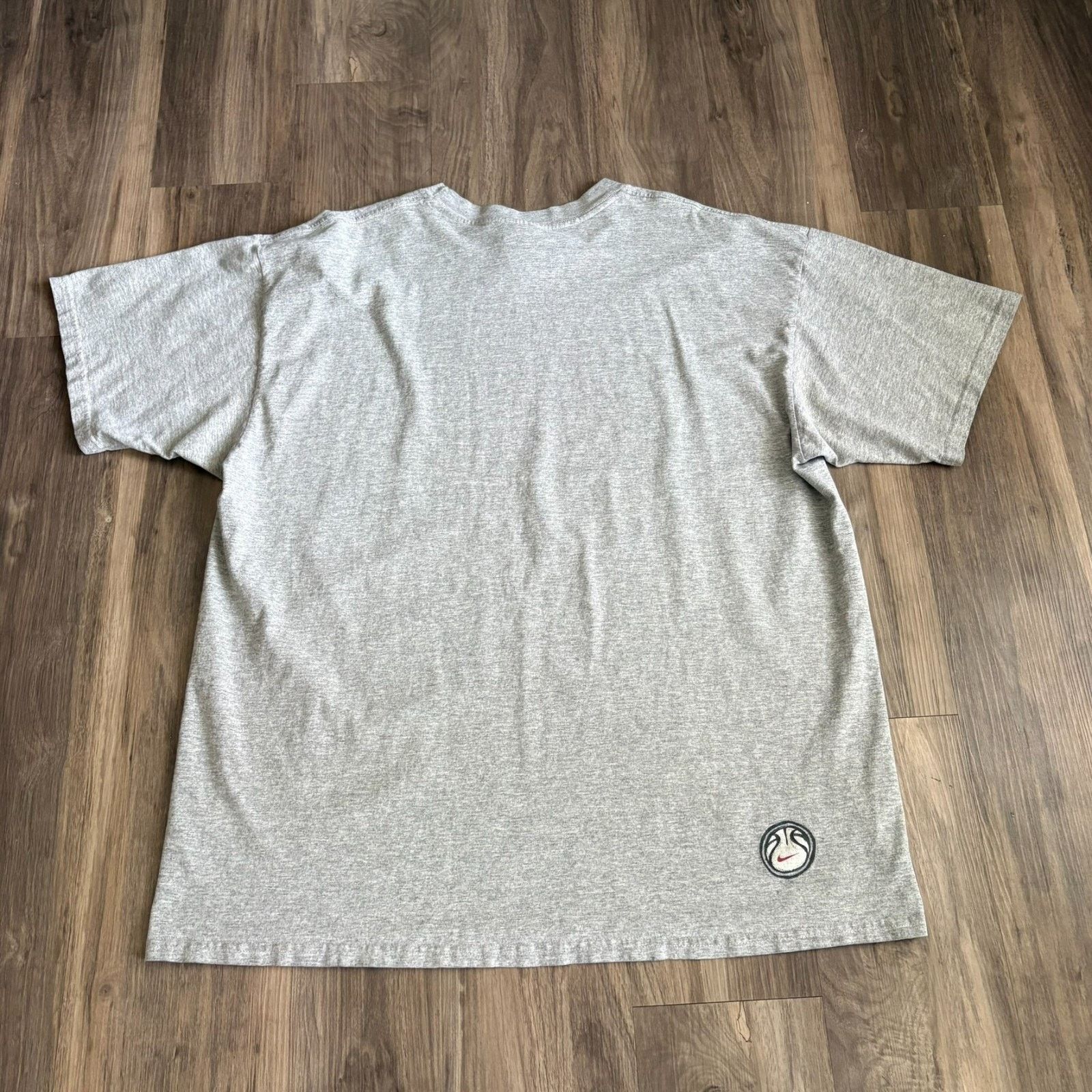 Nike Vintage Nike Basketball Art T-Shirt Men's Size XL White Tag Size US XL / EU 56 / 4 - 5 Thumbnail