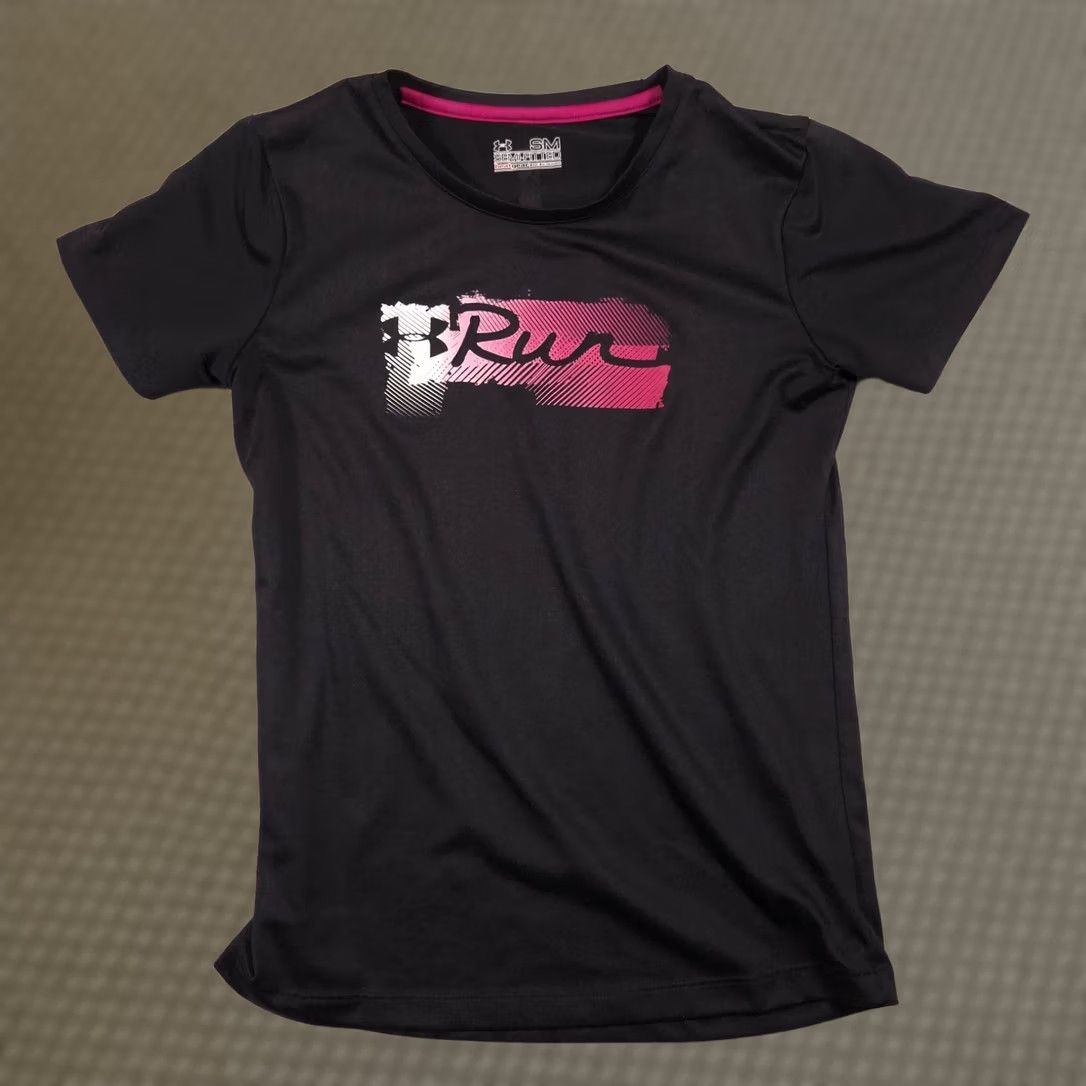 Under Armour Under Armour HeatGear Run Shirt Womens Small Black Short Sleeve Athletic Running Shirt Size S / US 4 / IT 40 - 1 Thumbnail