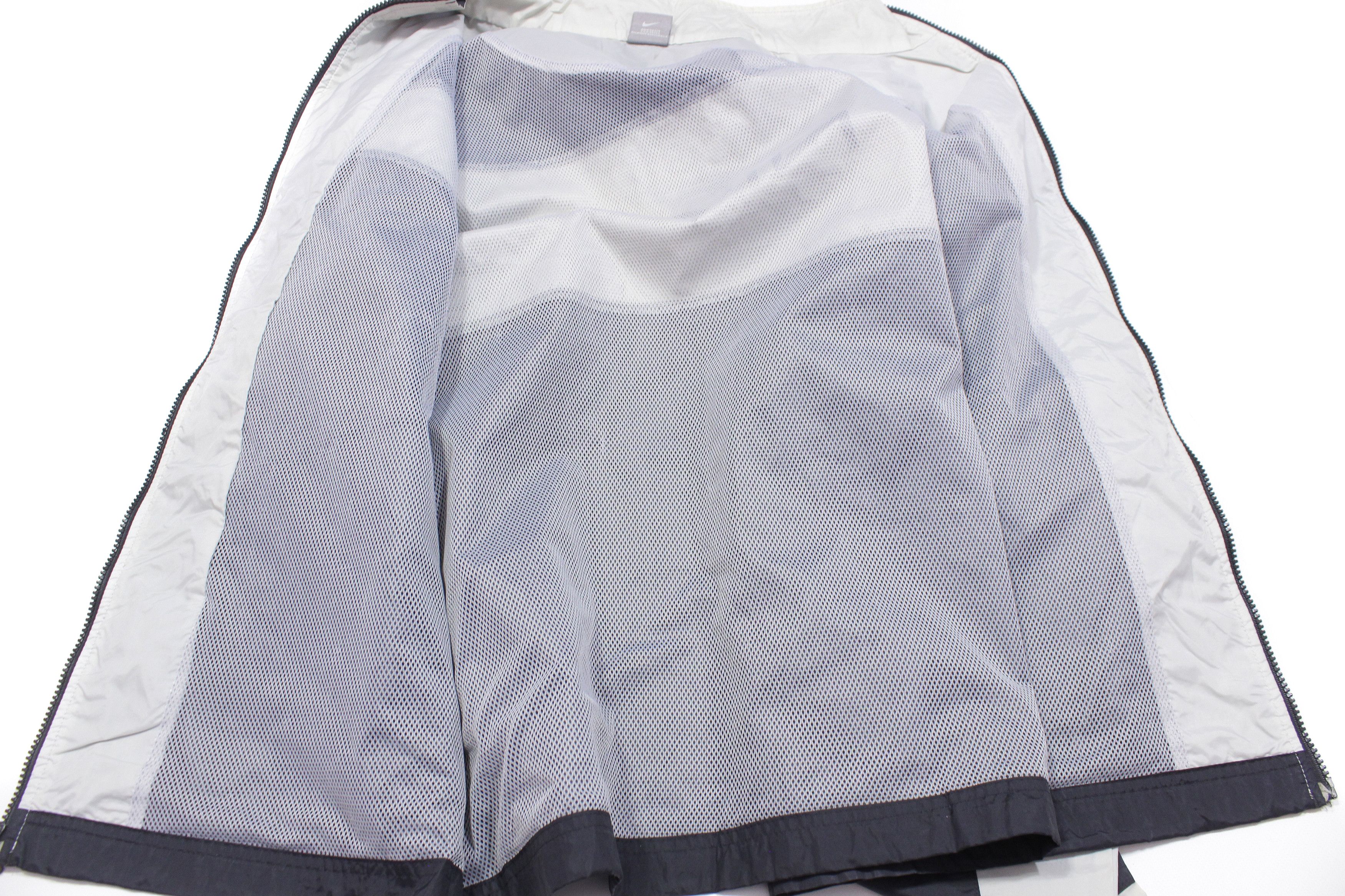 Nike 90S Big Logo Nylon Jacket Size US L / EU 52-54 / 3 - 11 Thumbnail