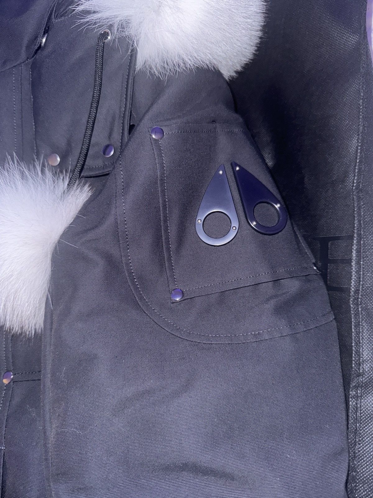 Moose Knuckles Original Debbie Bomber Fur Size L / US 10 / IT 46 - 1 Thumbnail