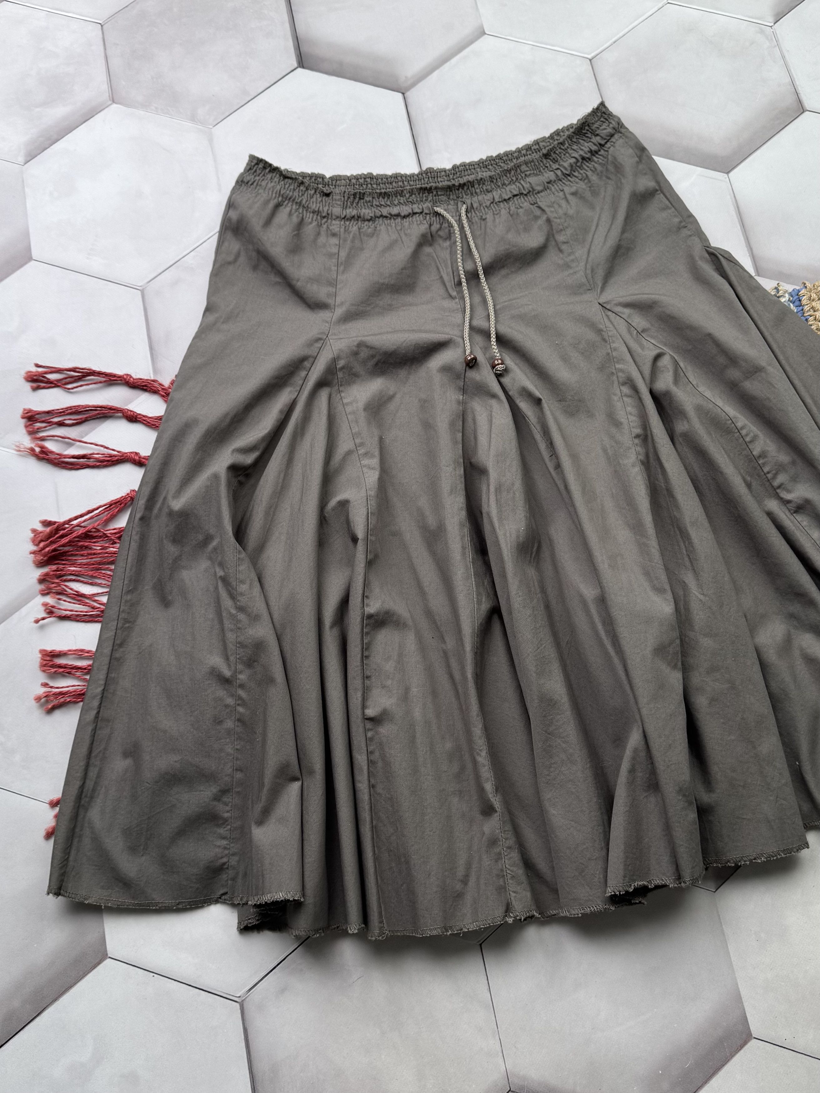 Japanese Brand Vintage Baggy Super Flare Skirt (E4) Size 32" / US 10 / IT 46 - 2 Thumbnail