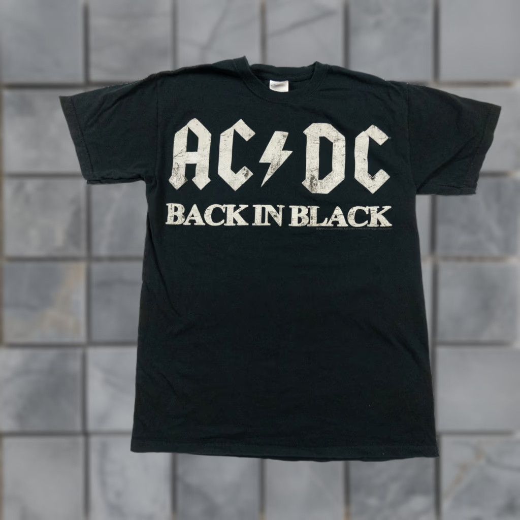 Vintage AC/DC Shirt Adult Medium Black Short Sleeve 2010 Band Tee Puff Print Rock Men's T-Shirt Size US M / EU 48-50 / 2 - 1 Thumbnail
