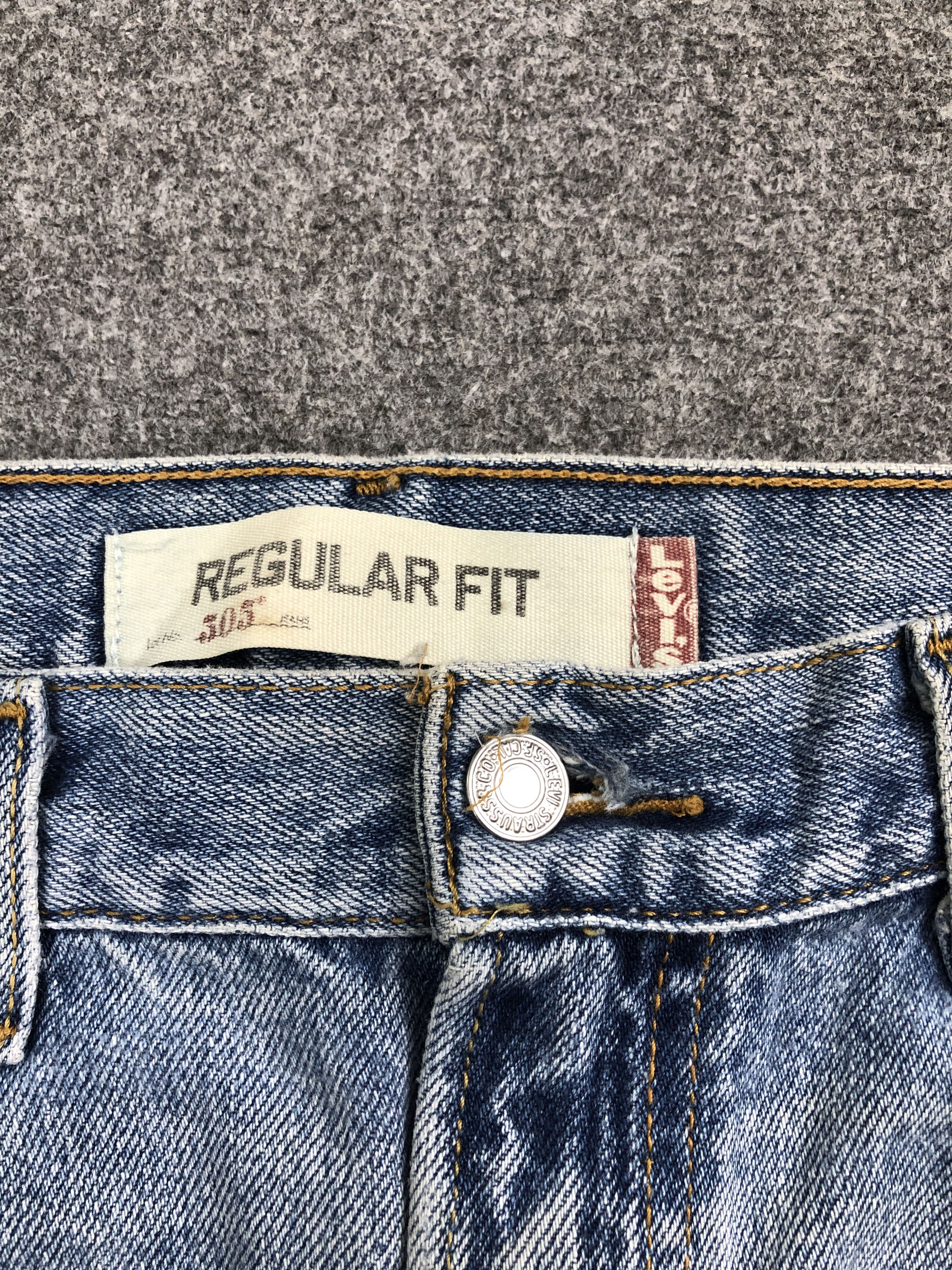 Levi's Vintage Distressed Levis 505 Light Wash Jeans DP2528 Size US 33 - 12 Thumbnail