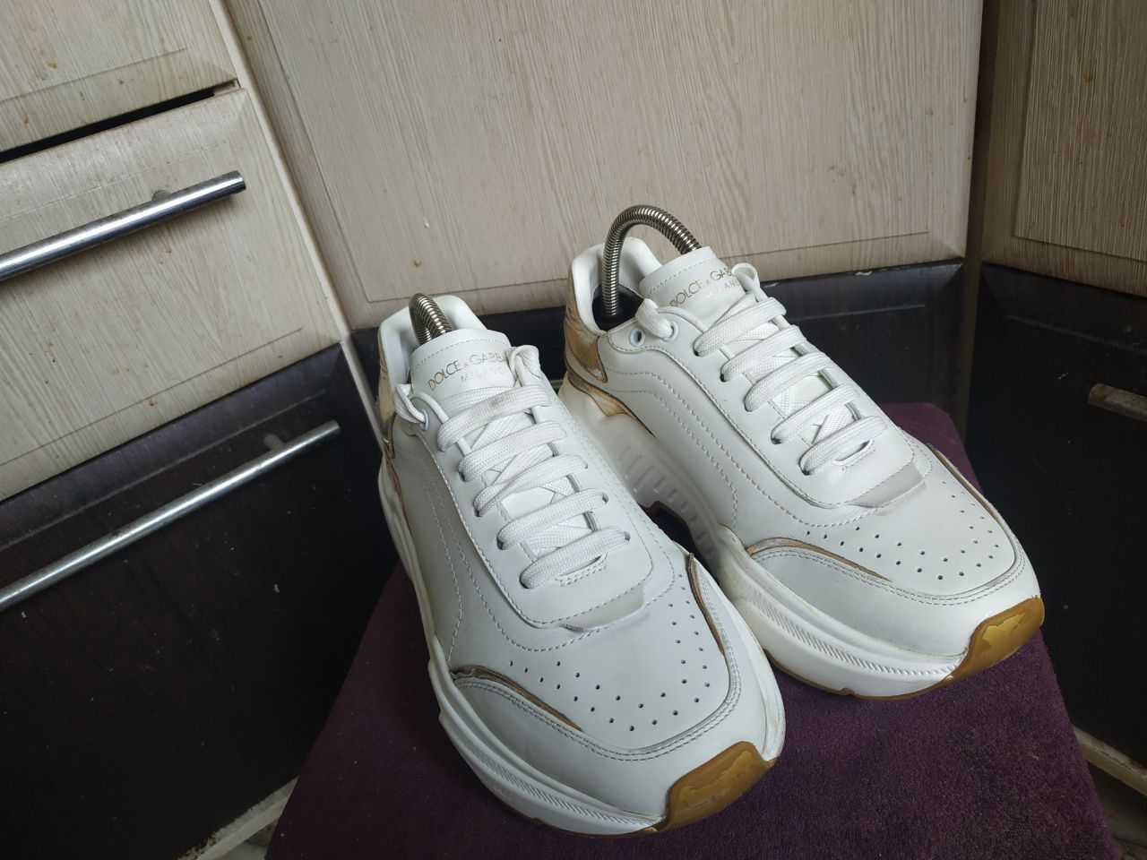 Dolce & Gabbana Dolce & Gabbana Daymaster Womens White Gold Sneakers 7 IT Size US 10 / IT 40 - 8 Thumbnail