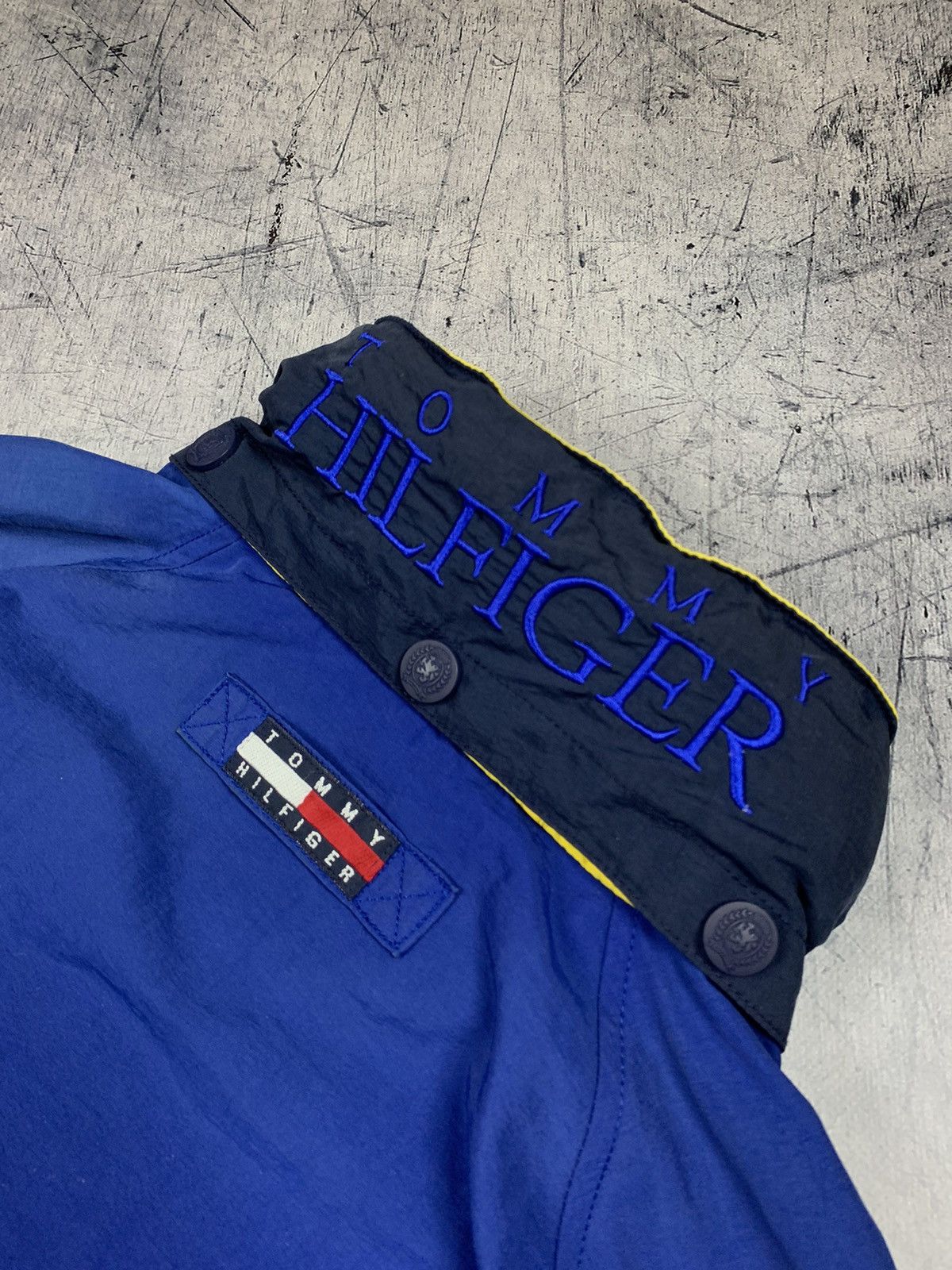 Tommy Hilfiger Vintage Tommy Hilfiger Sailing Jacket Nylon Blue Size M Zip Size US M / EU 48-50 / 2 - 9 Thumbnail