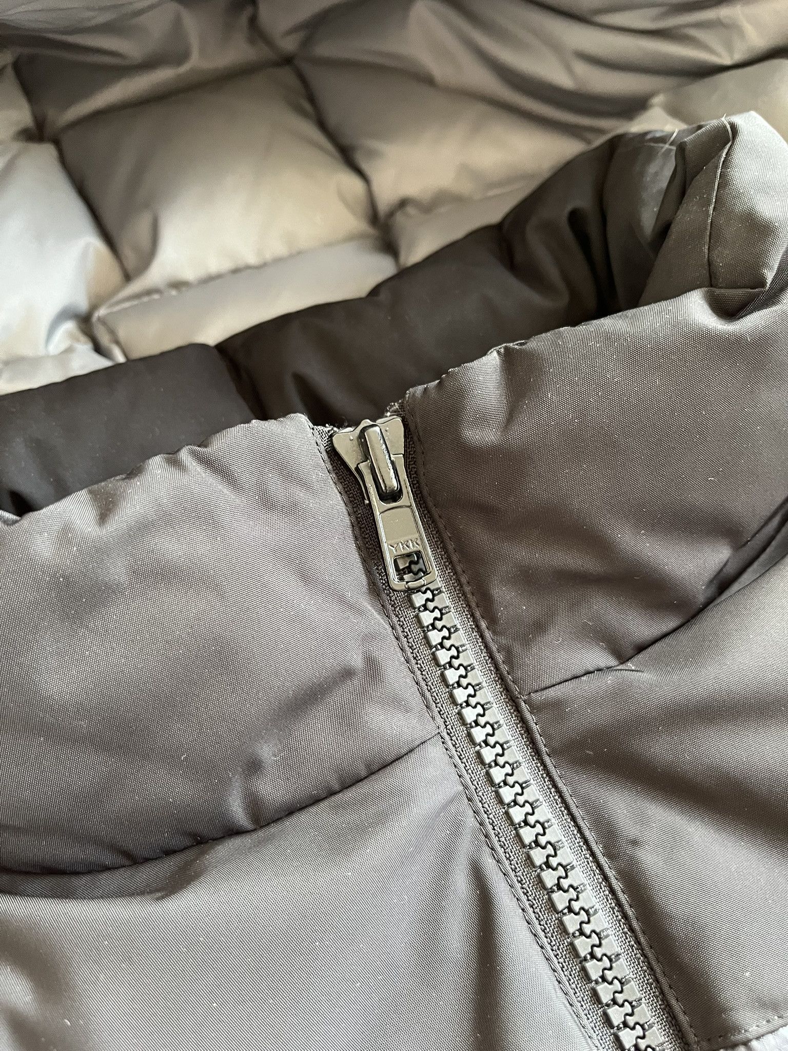 Number (N)ine number (n)ine aw12 spider web goose down puffer Size US L / EU 52-54 / 3 - 5 Thumbnail