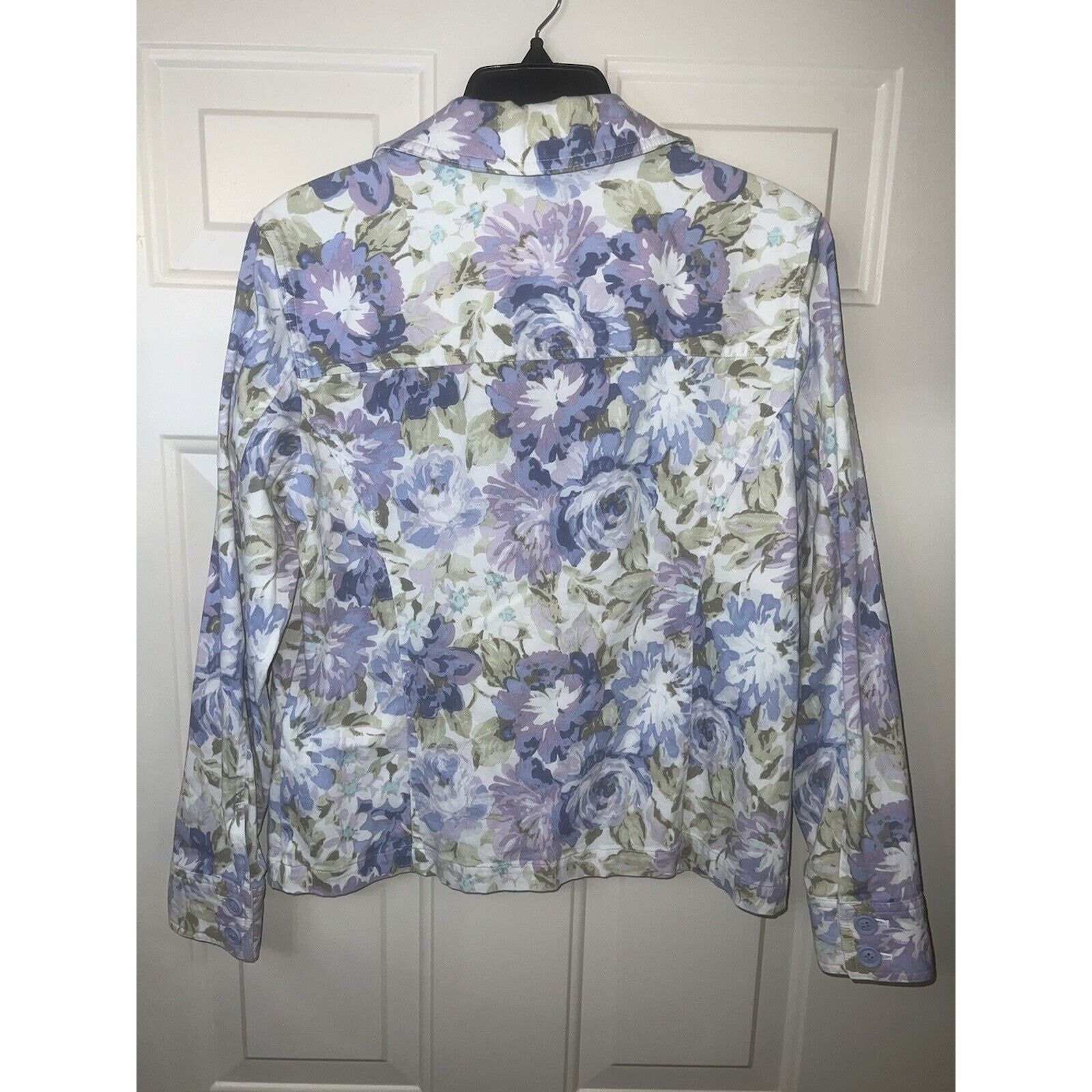 Croft & Barrow Croft & Barrow Trucker Jacket Floral Denim Women’s Sz Medium Size M / US 6-8 / IT 42-44 - 6 Thumbnail