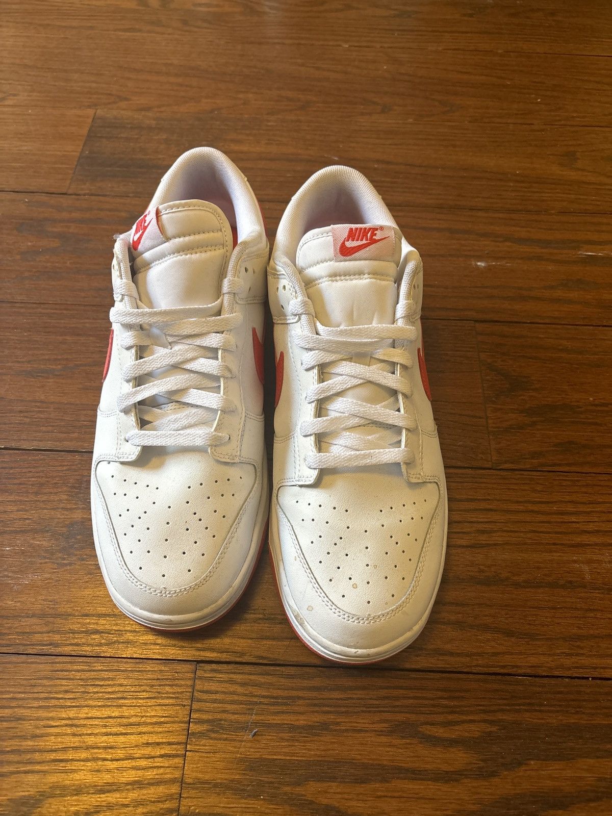 Nike Nike Dunks White and Red Size US 12 / EU 45 - 5 Thumbnail
