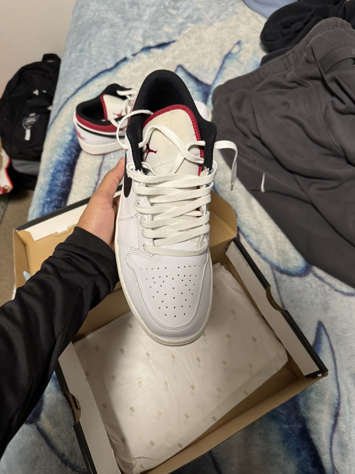Jordan Brand Jordan 1 Low White University Red Size US 12 / EU 45 - 11 Thumbnail