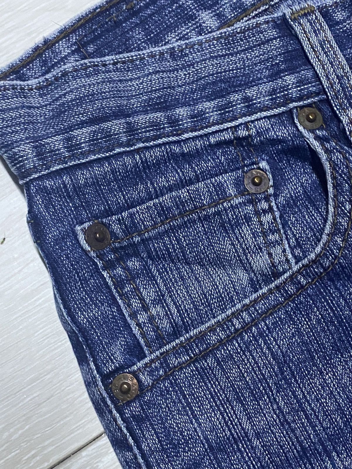 Levi's Vintage Levis 553 Blue Wash Distressed Slim Fit Jeans Size US 32 / EU 48 - 10 Thumbnail