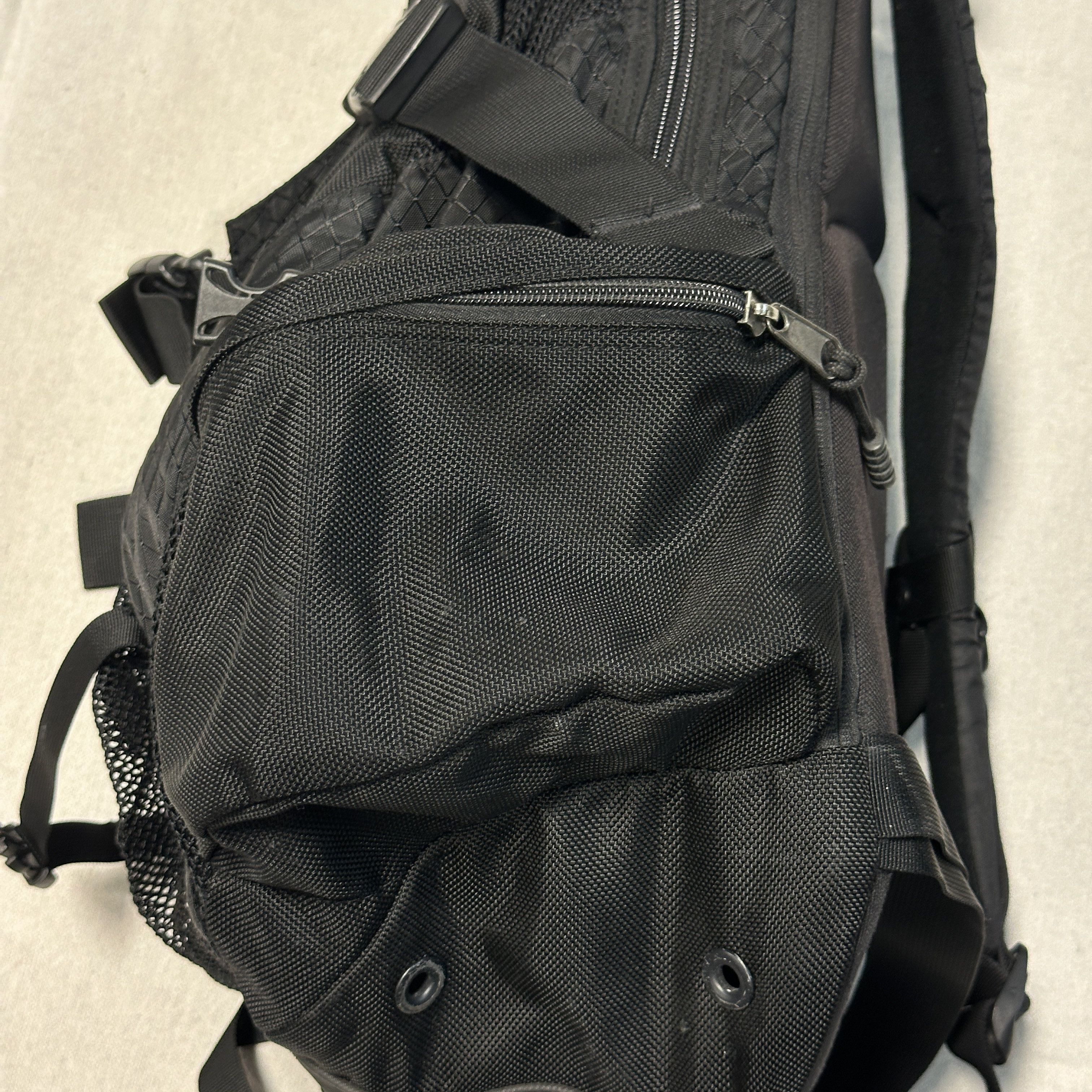 Oakley Vintage Oakley Tactical Nylon Backpack 90s Tech y2k Size ONE SIZE - 3 Thumbnail