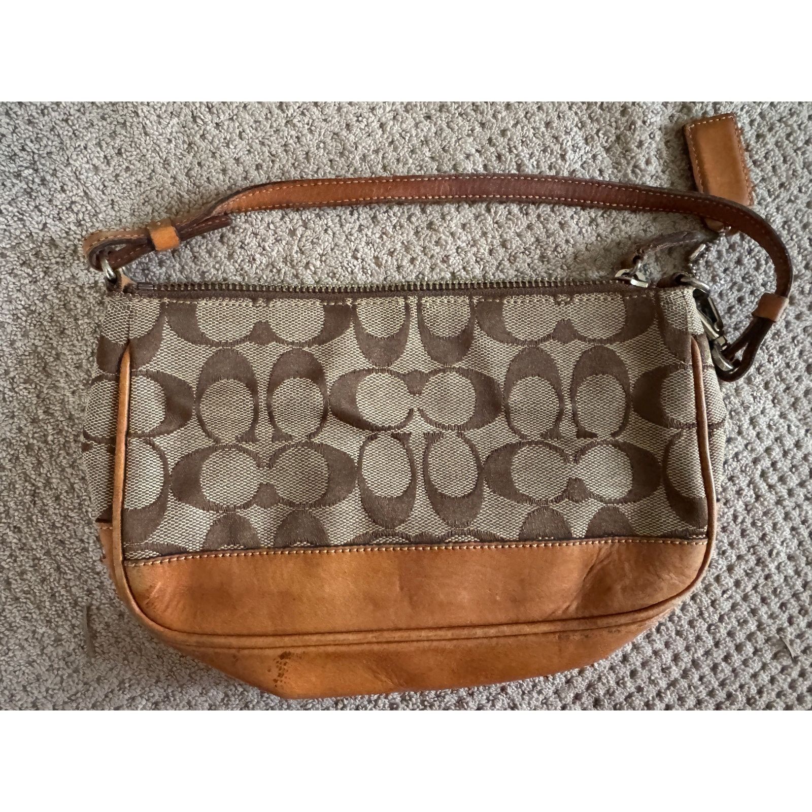 Coach Coach 100% Leather Hampton Demi Logo Handbag ~ Darling Size ONE SIZE - 2 Thumbnail