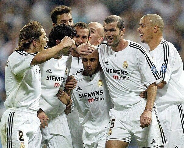 Vintage Vintage Real Madrid Jersey 2003 Home Size US L / EU 52-54 / 3 - 18 Thumbnail