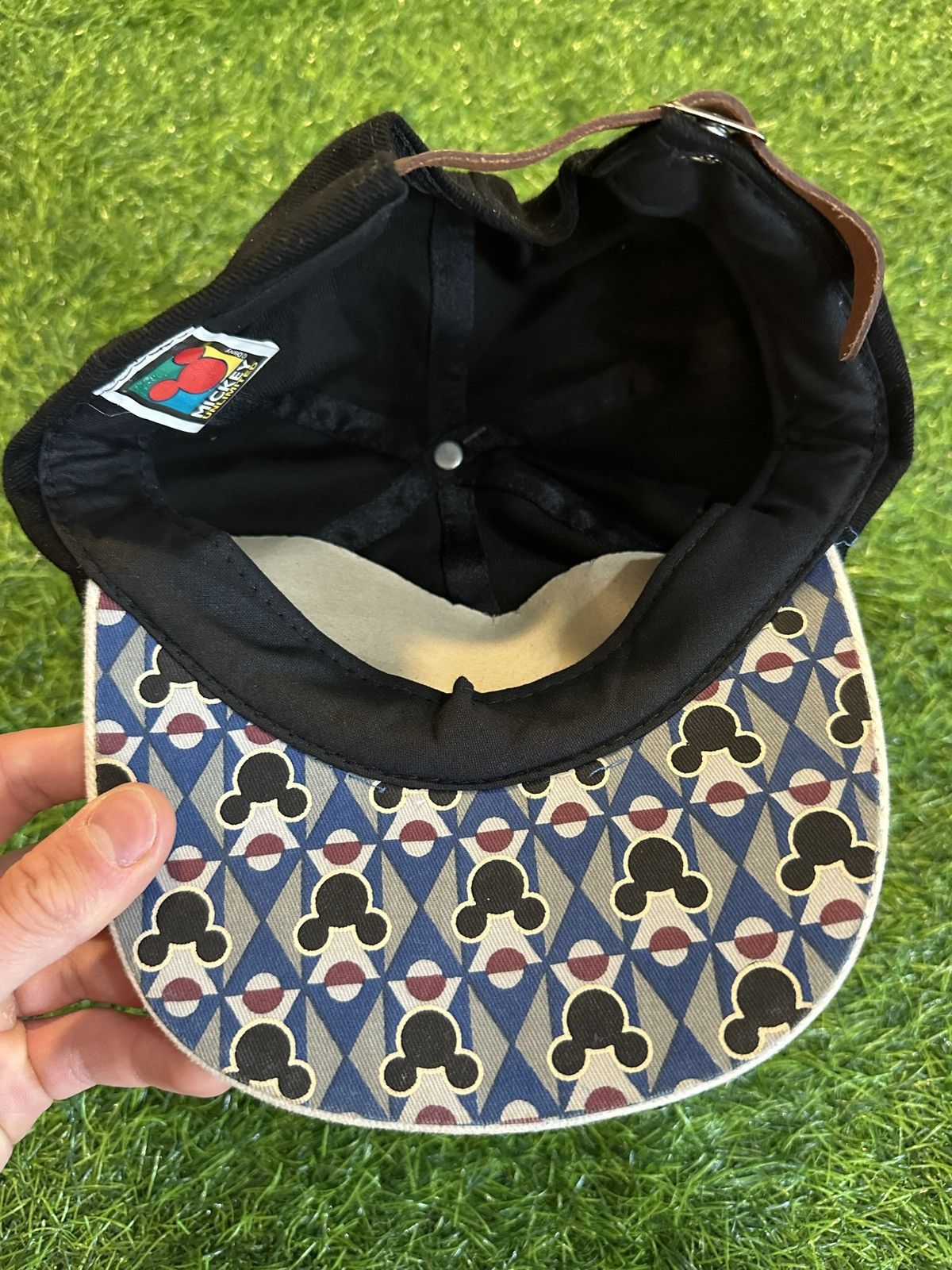 Disney Vintage disney mickey mouse hat Size ONE SIZE - 4 Thumbnail